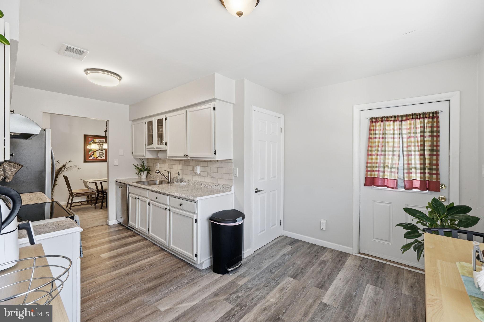 19900 APPLEDOWRE CIRCLE 128