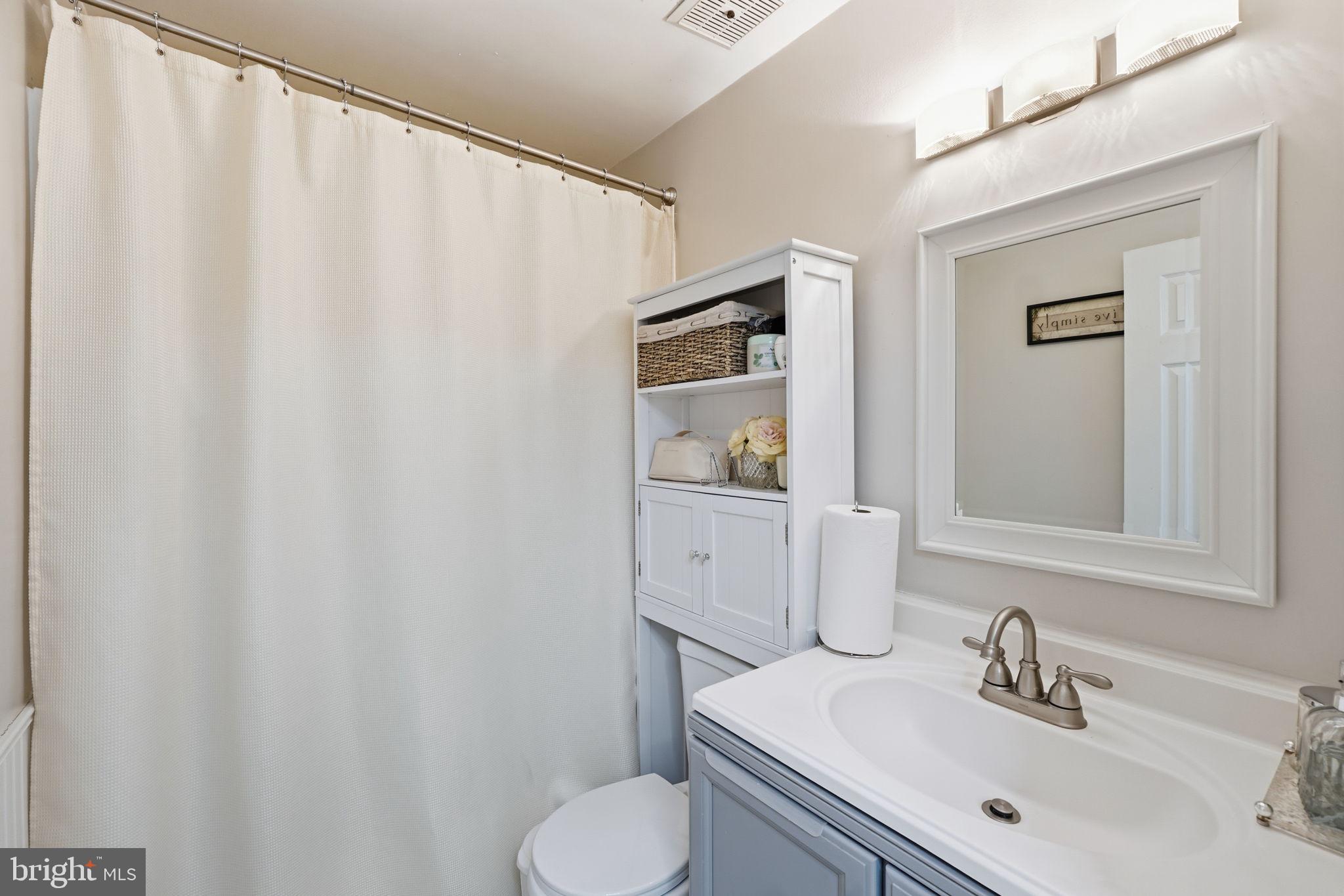 19900 APPLEDOWRE CIRCLE 128