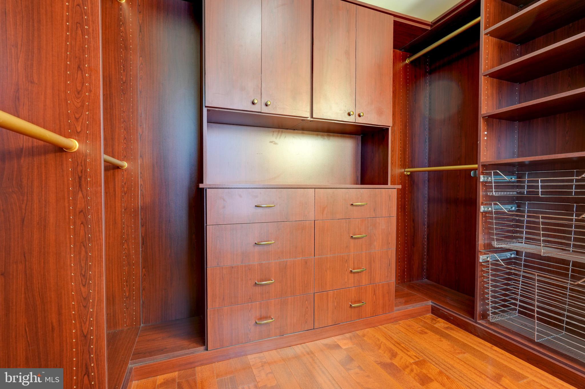 1 BLACK KETTLE COURT