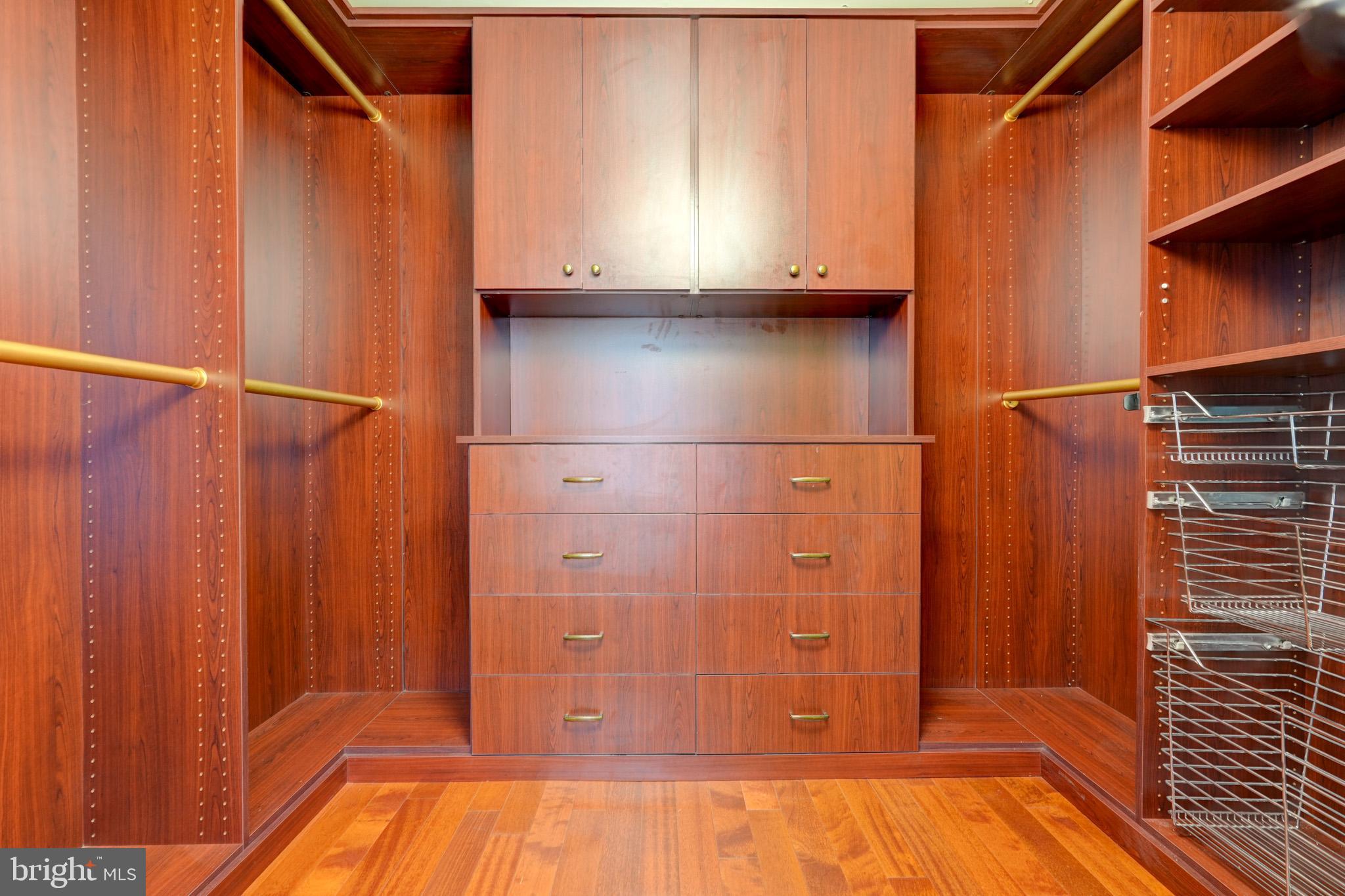 1 BLACK KETTLE COURT