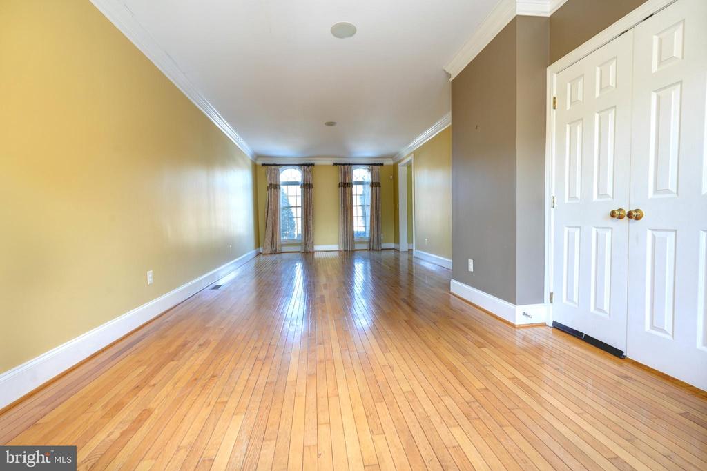 1 BLACK KETTLE COURT