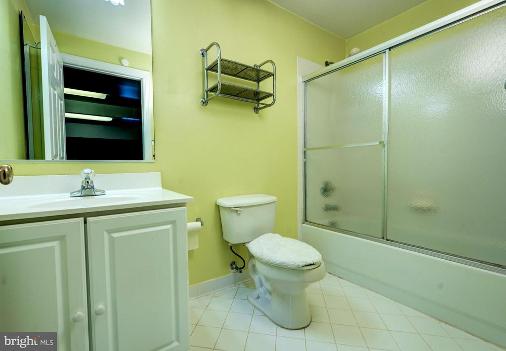 1 BLACK KETTLE COURT