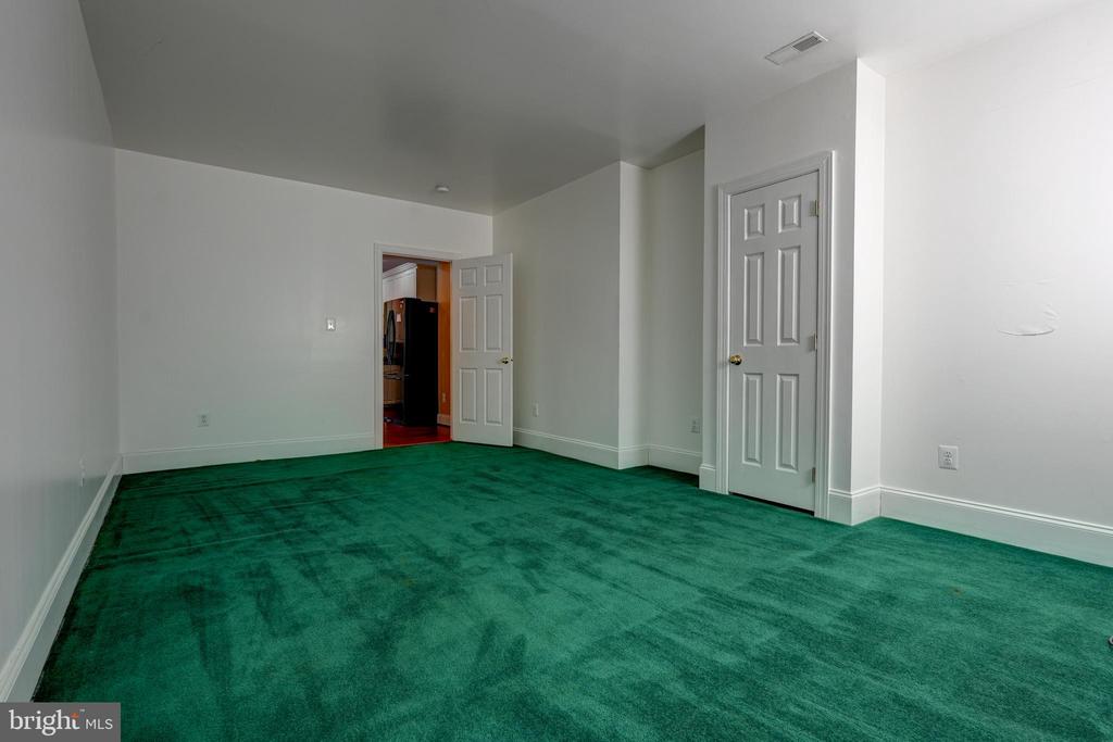 1 BLACK KETTLE COURT