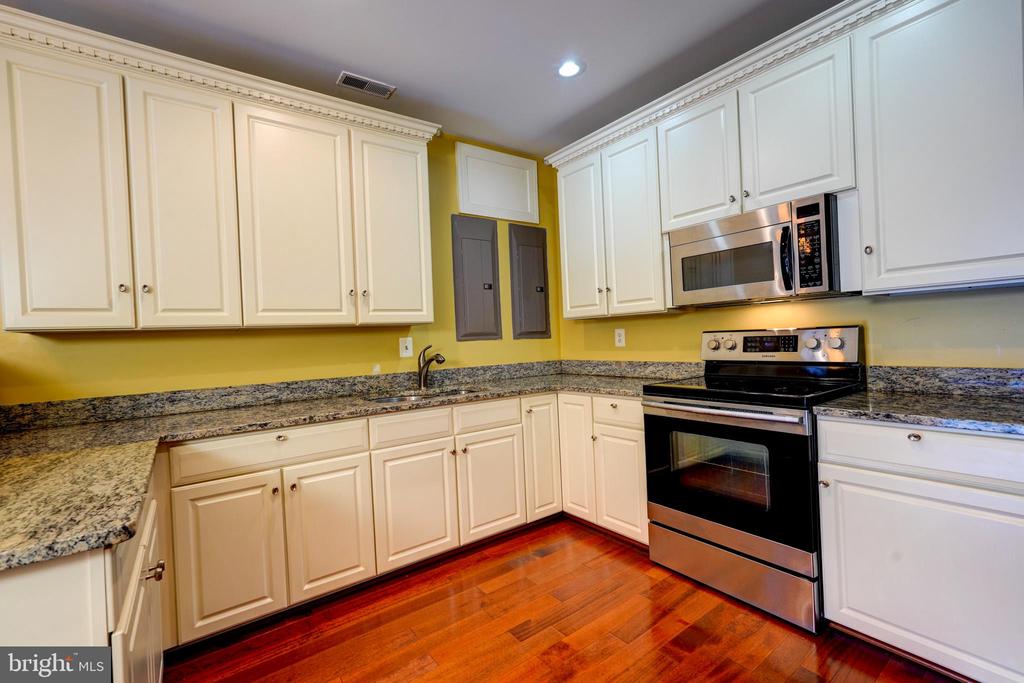 1 BLACK KETTLE COURT