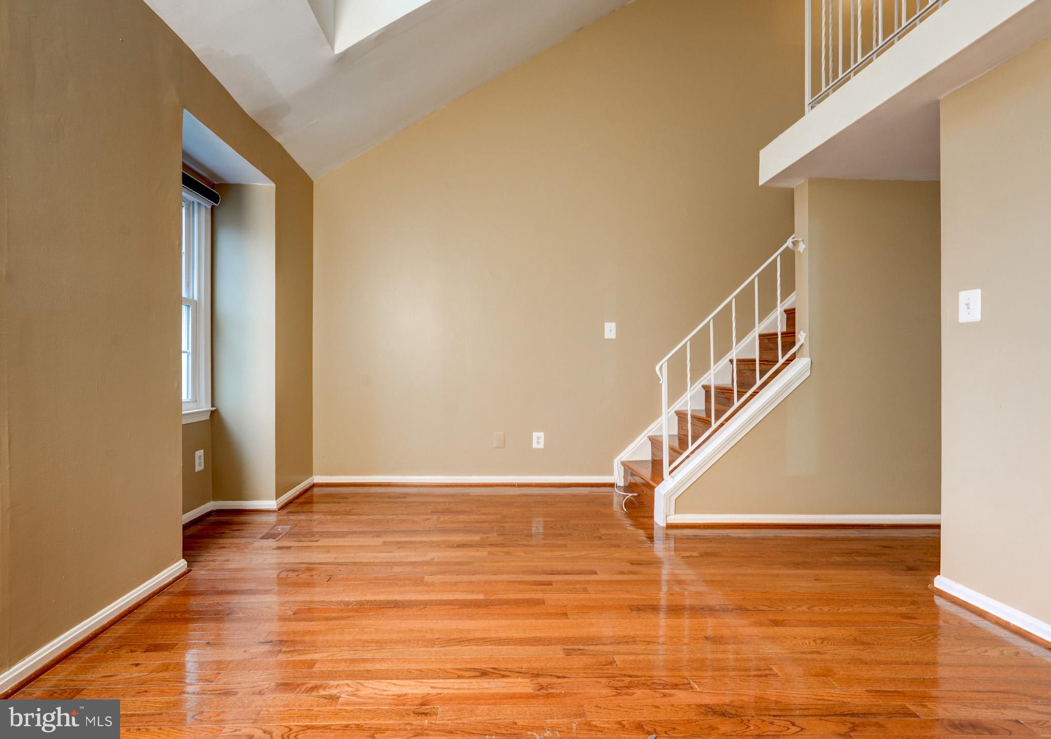 20212 RAVENSDALE COURT