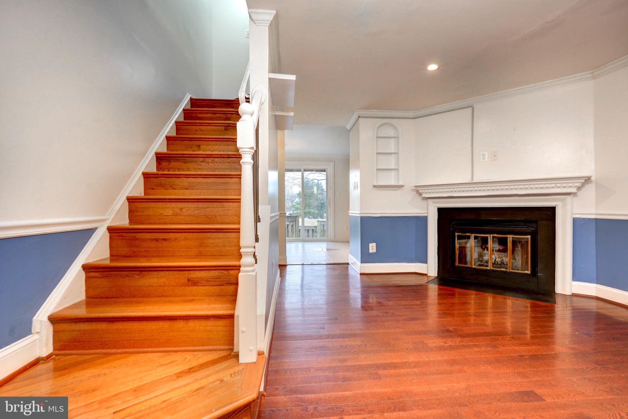 20212 RAVENSDALE COURT