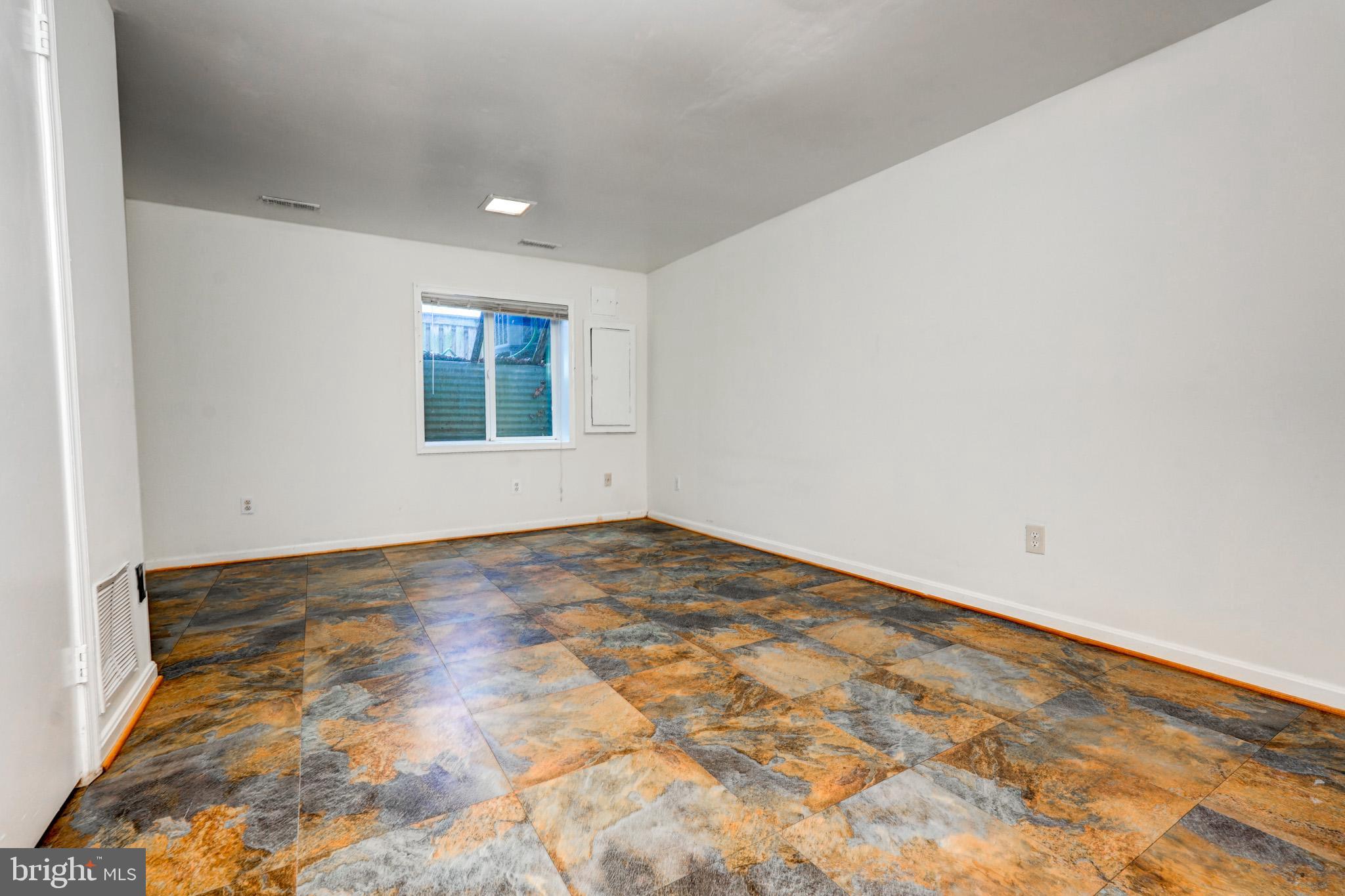 20212 RAVENSDALE COURT