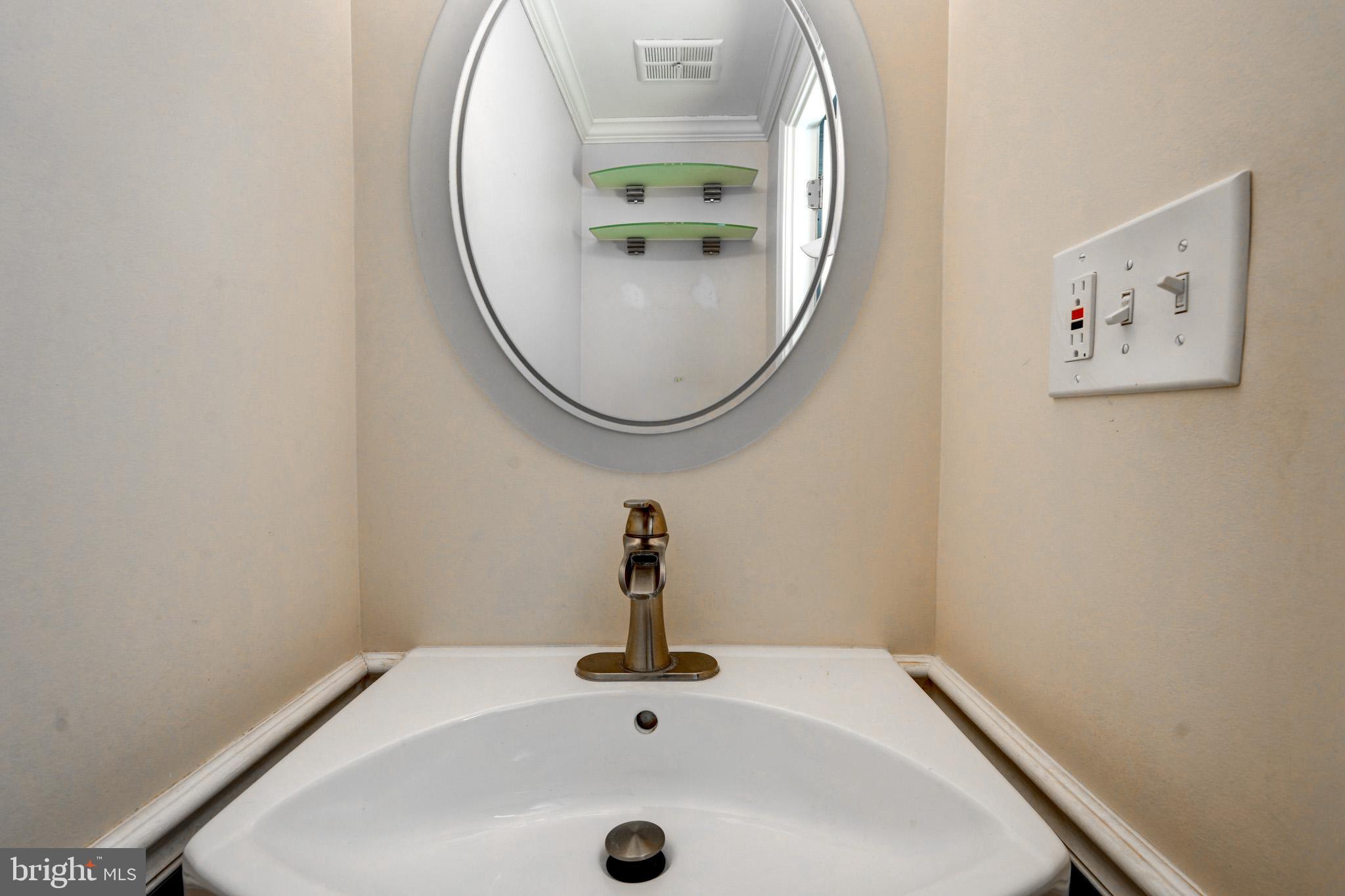 20212 RAVENSDALE COURT