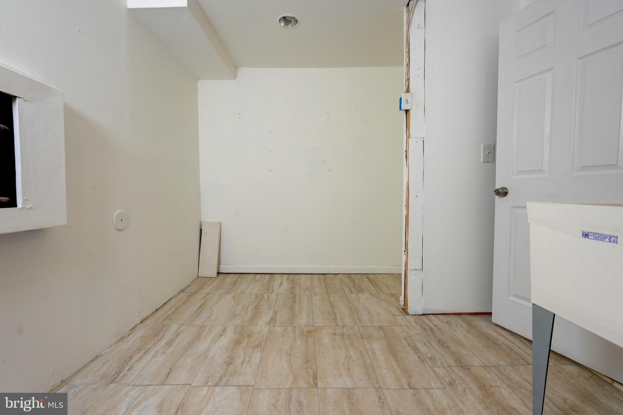 20212 RAVENSDALE COURT