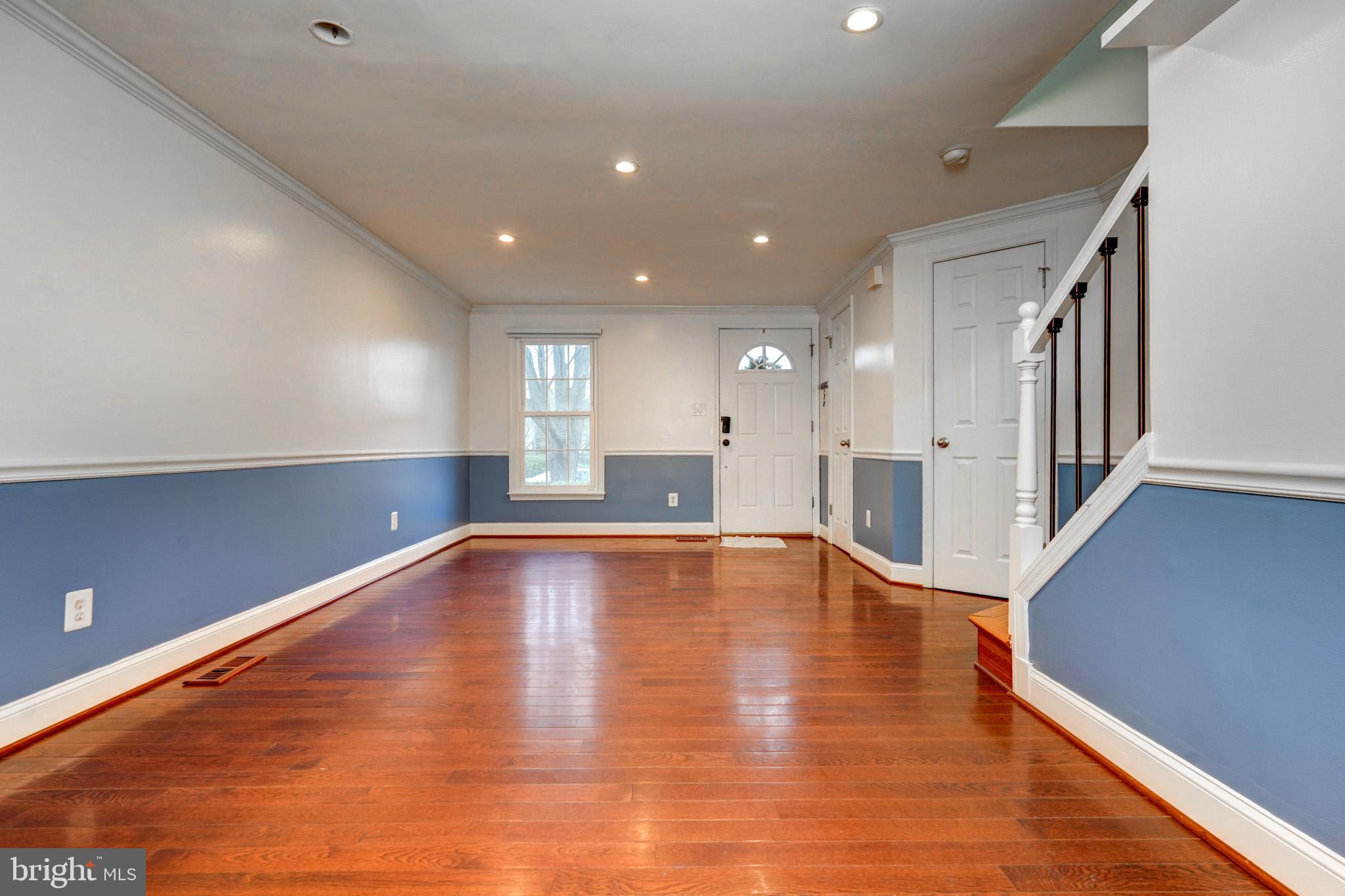 20212 RAVENSDALE COURT