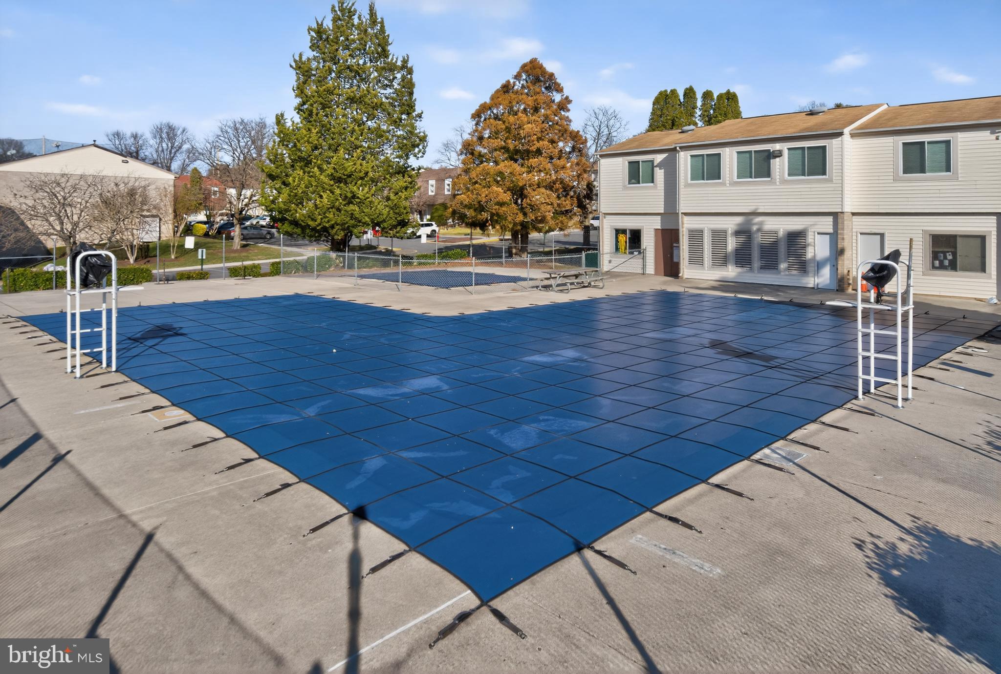 2498 SUN VALLEY CIRCLE