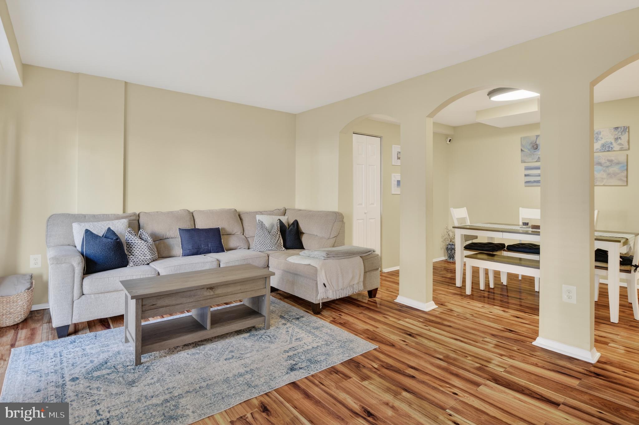 2498 SUN VALLEY CIRCLE