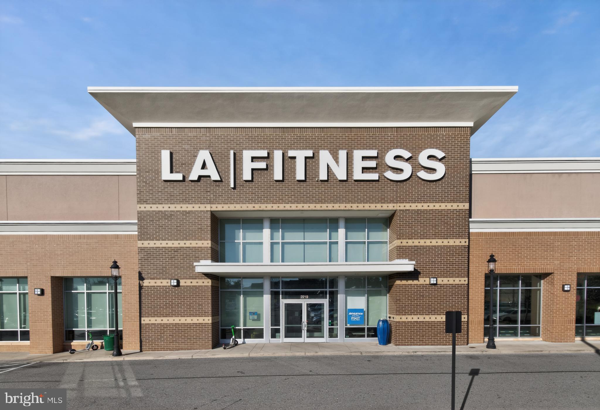 2498 SUN VALLEY CIRCLE