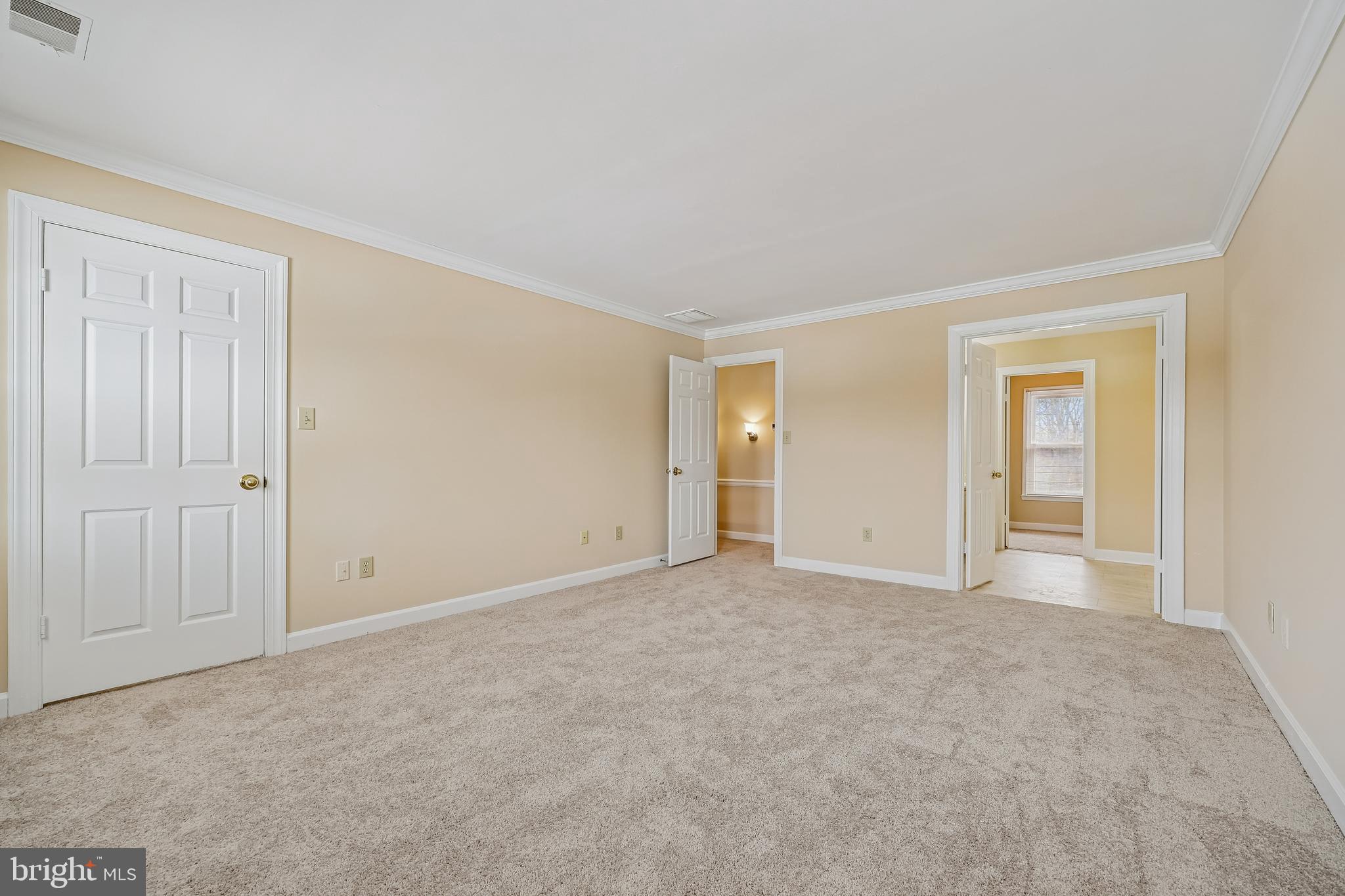 16405 EQUESTRIAN LANE