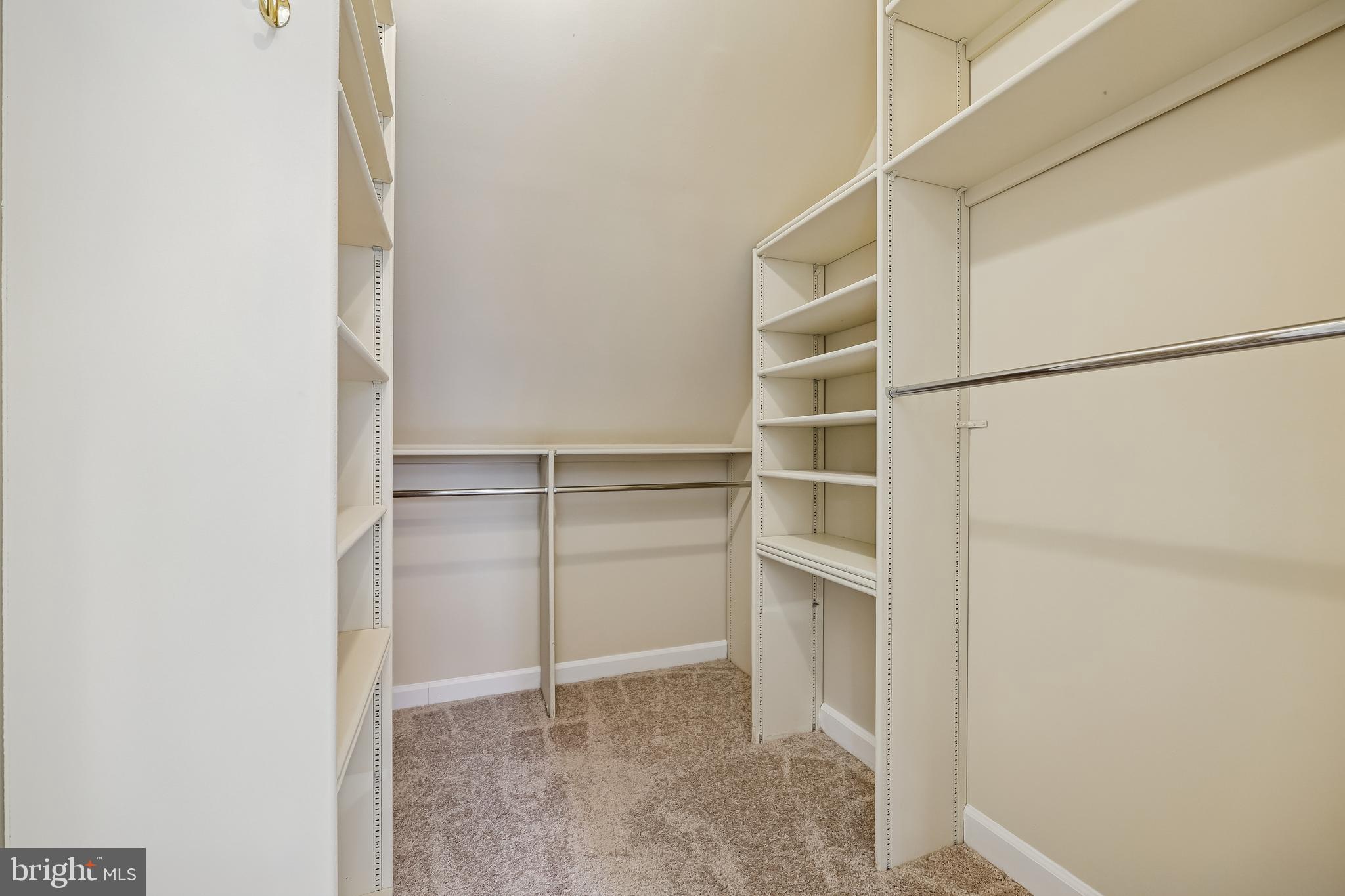 16405 EQUESTRIAN LANE