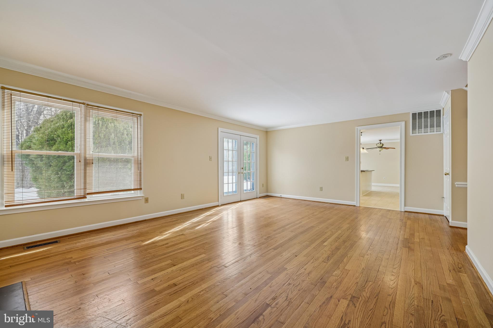 16405 EQUESTRIAN LANE