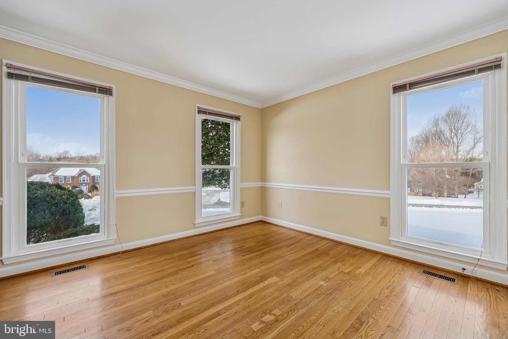 16405 EQUESTRIAN LANE