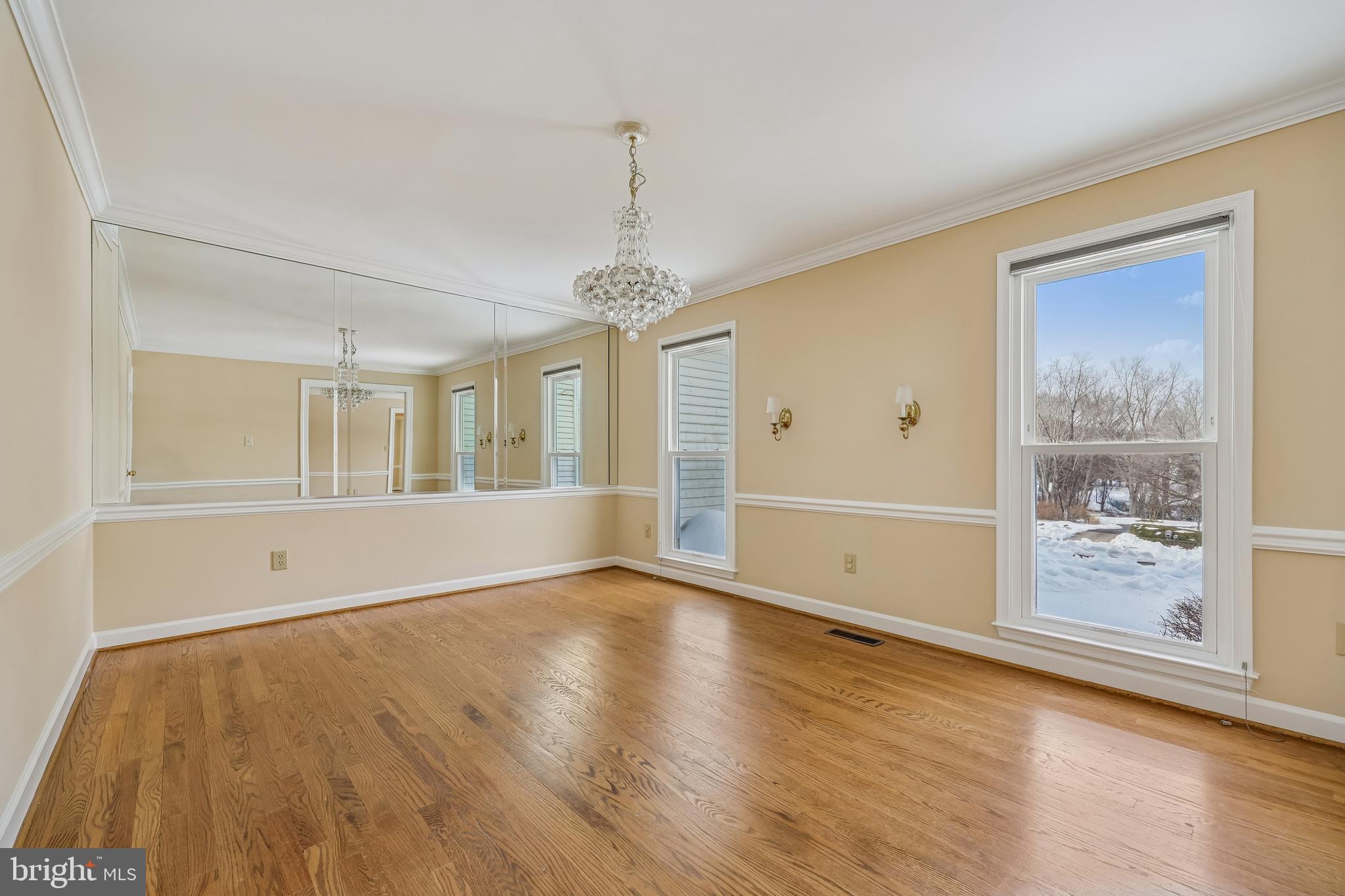 16405 EQUESTRIAN LANE