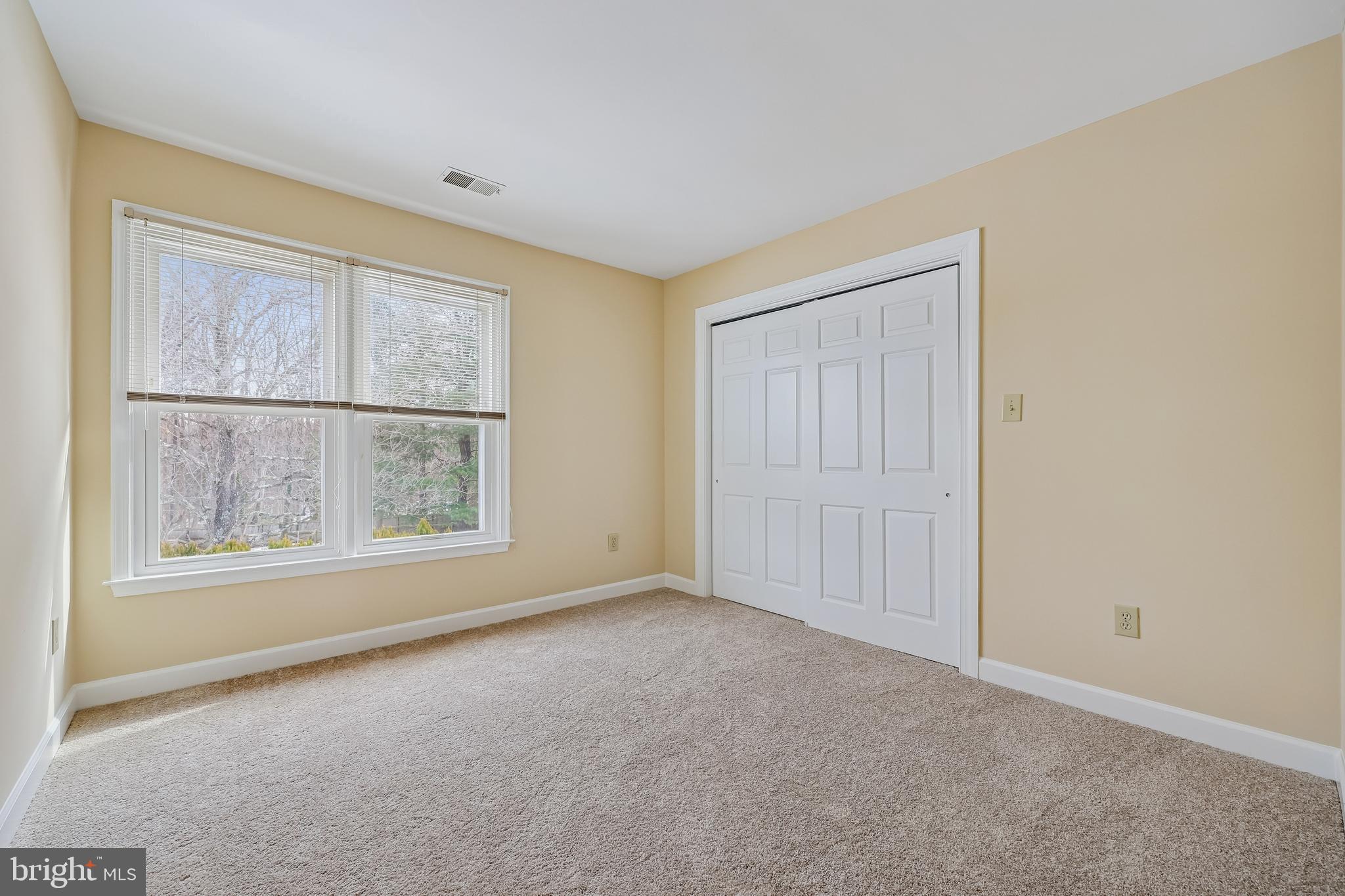 16405 EQUESTRIAN LANE