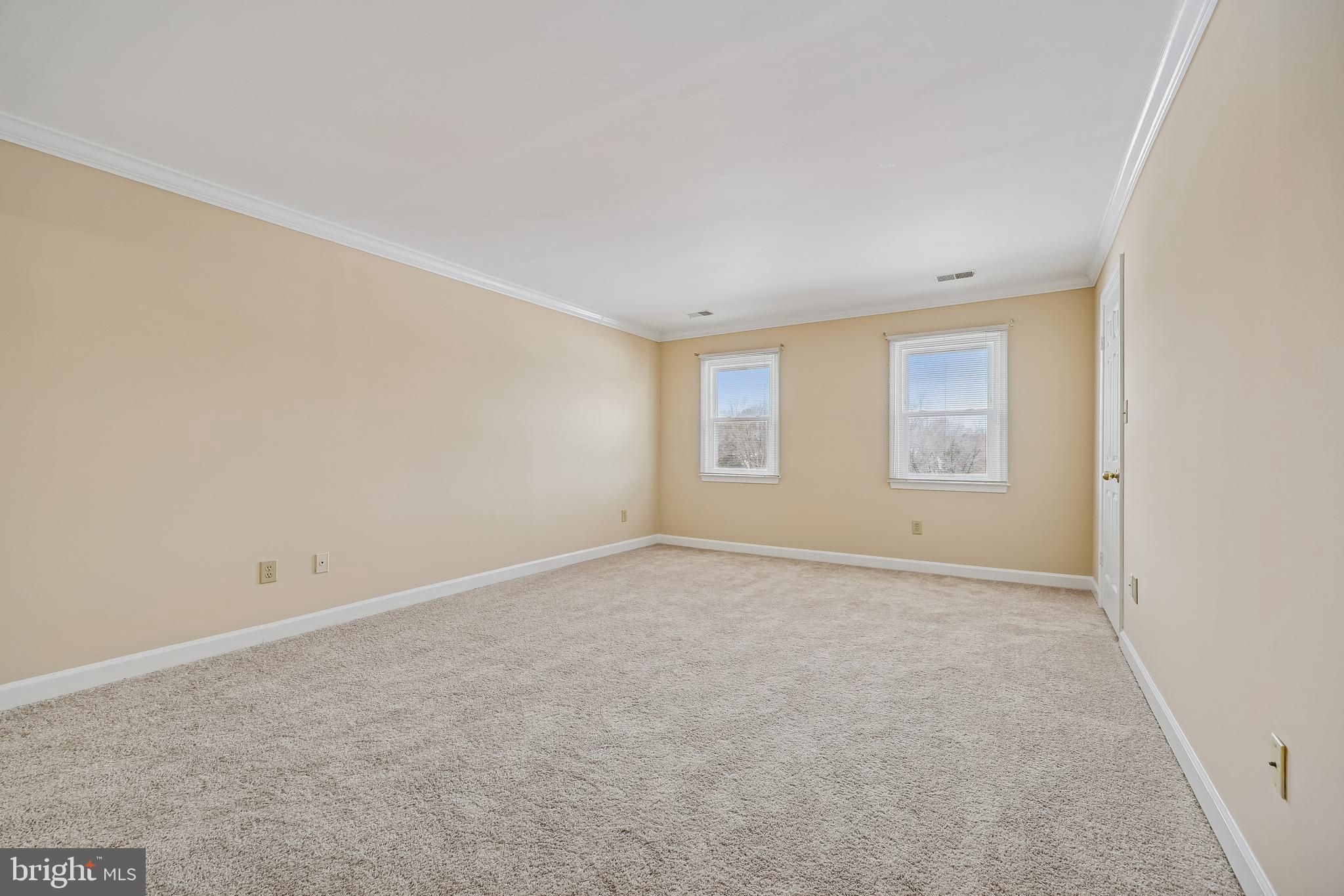 16405 EQUESTRIAN LANE