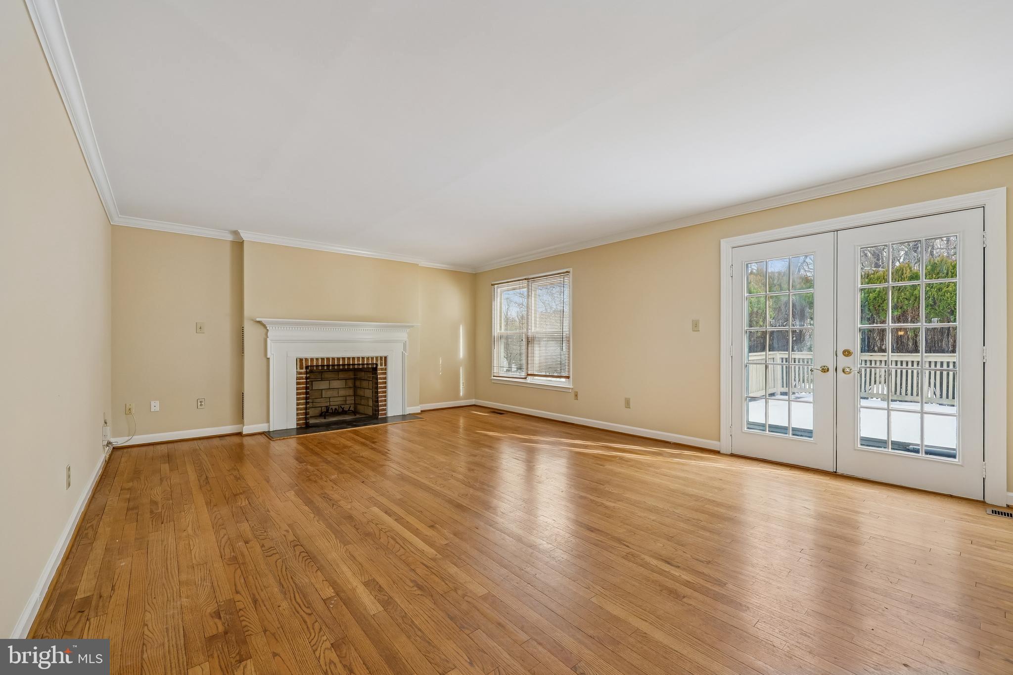 16405 EQUESTRIAN LANE