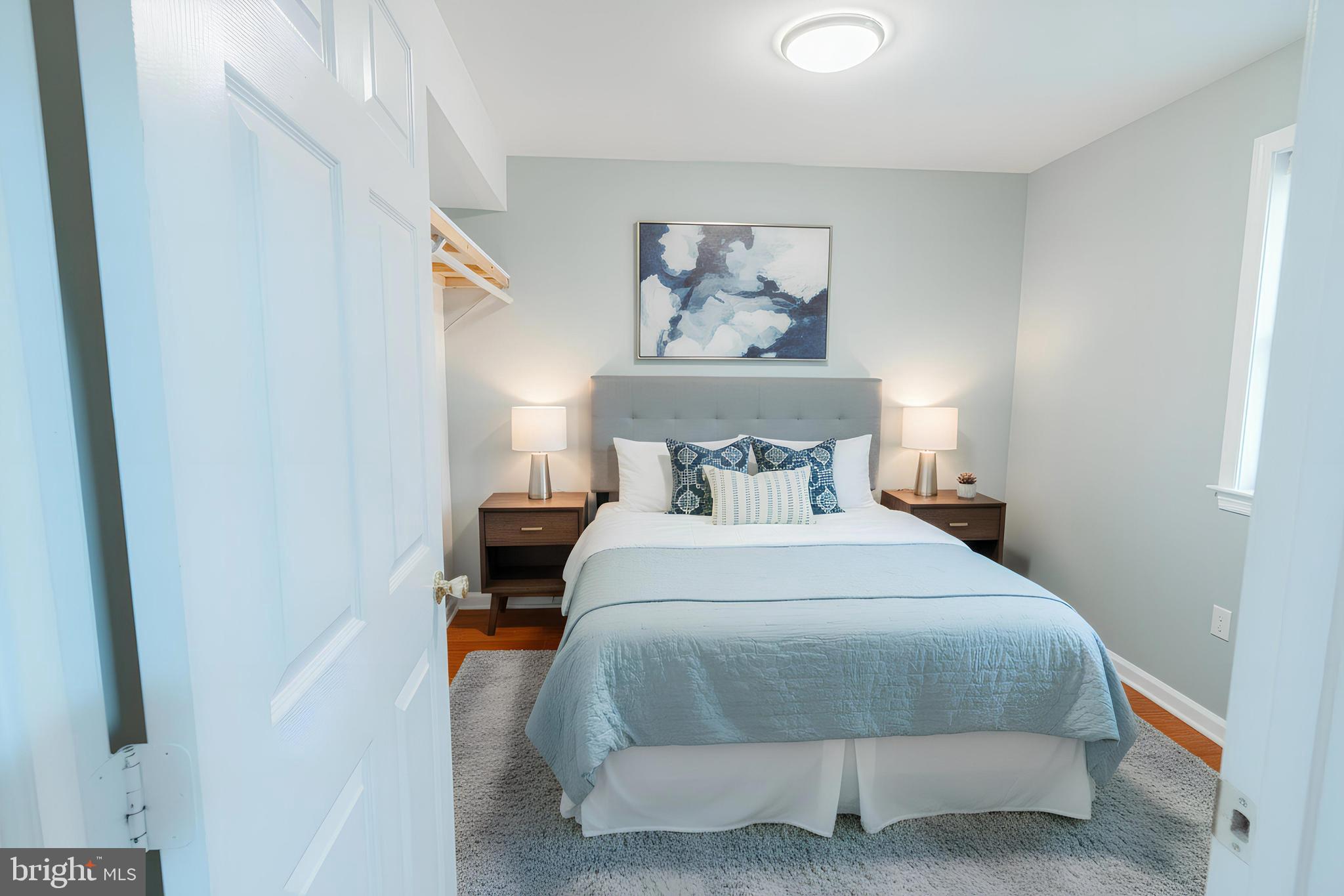 2343 LONDON BRIDGE DRIVE