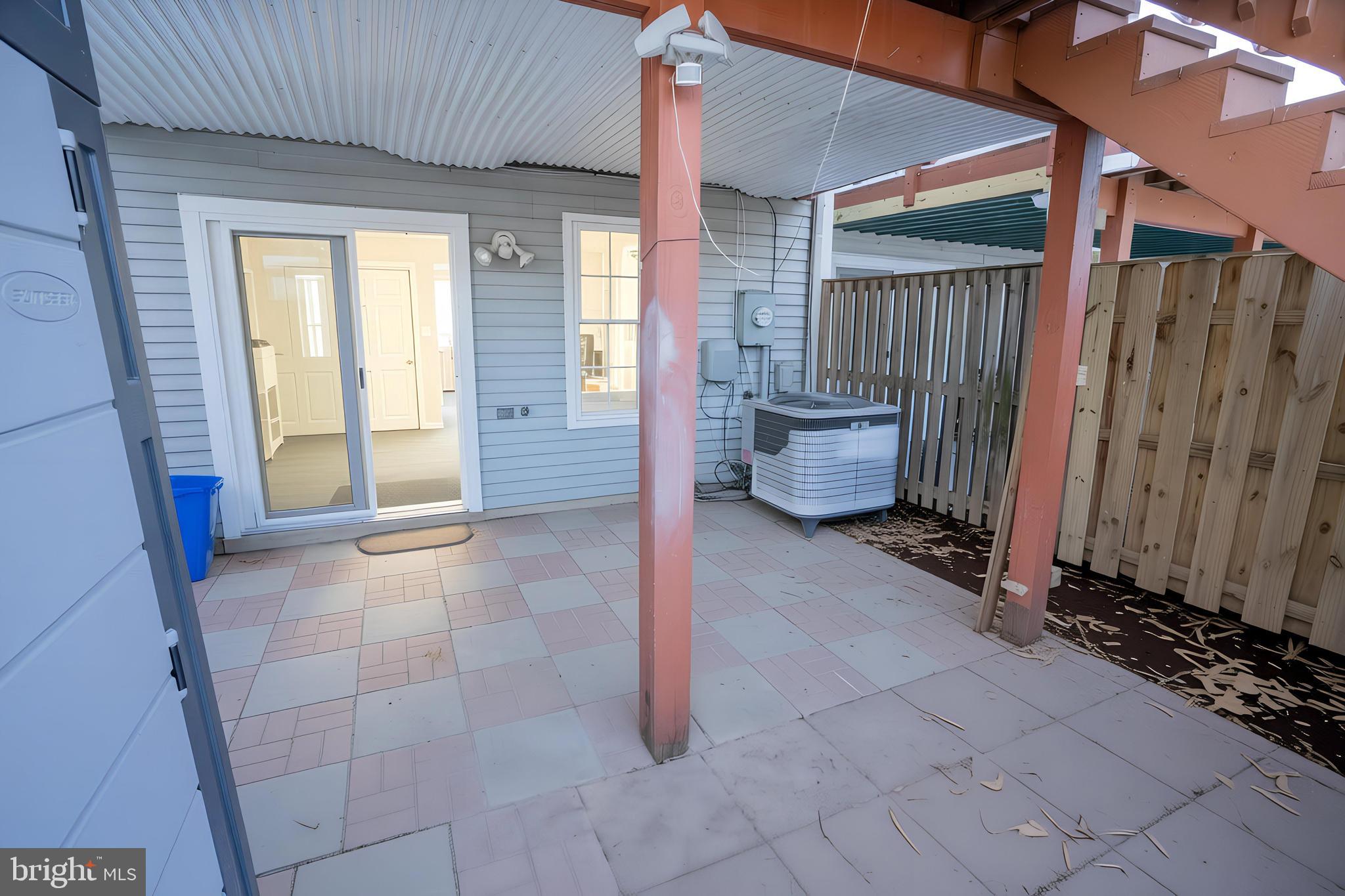 2343 LONDON BRIDGE DRIVE