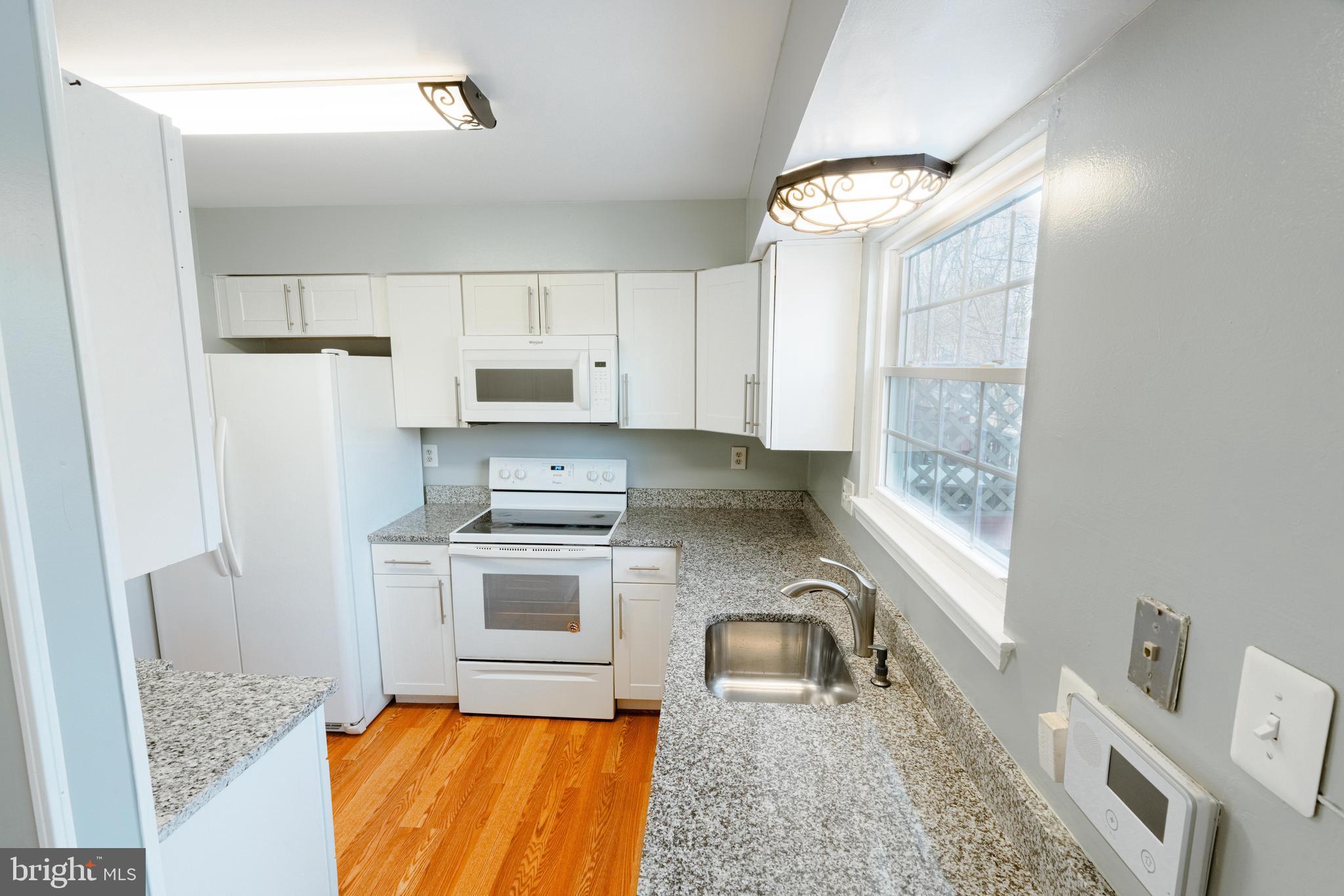 2343 LONDON BRIDGE DRIVE