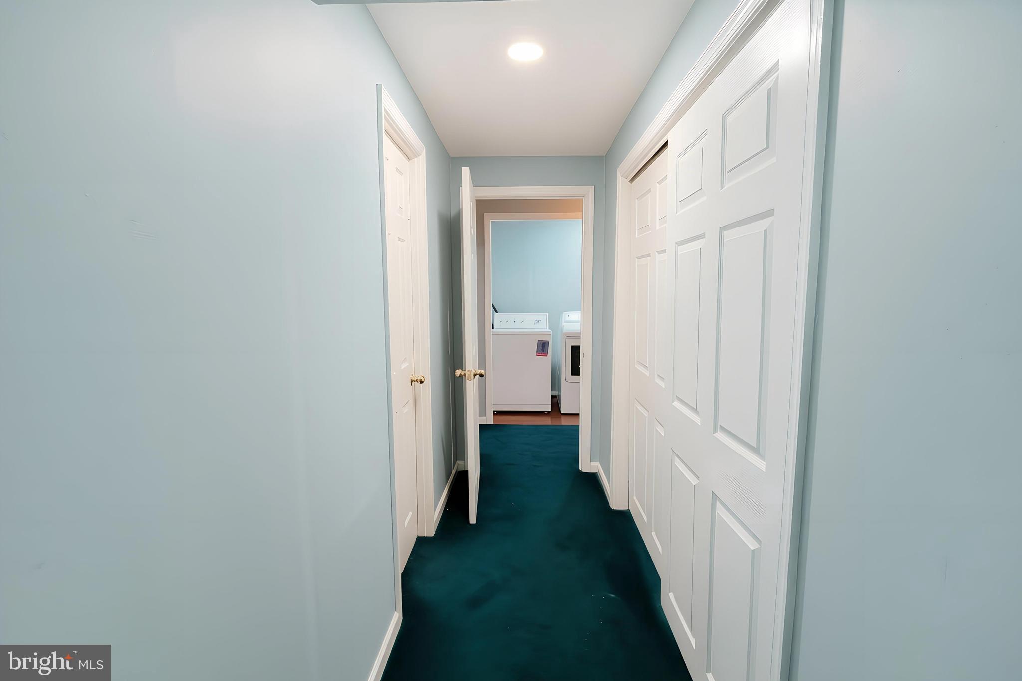 2343 LONDON BRIDGE DRIVE