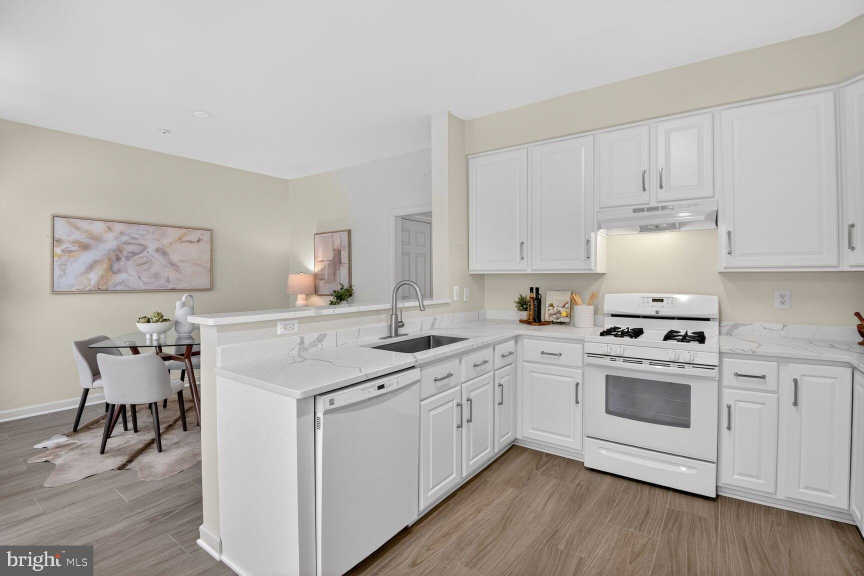 13766 LAMBERTINA PLACE