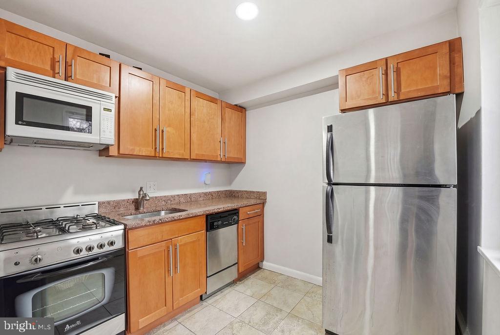 111 LEE AVENUE 302