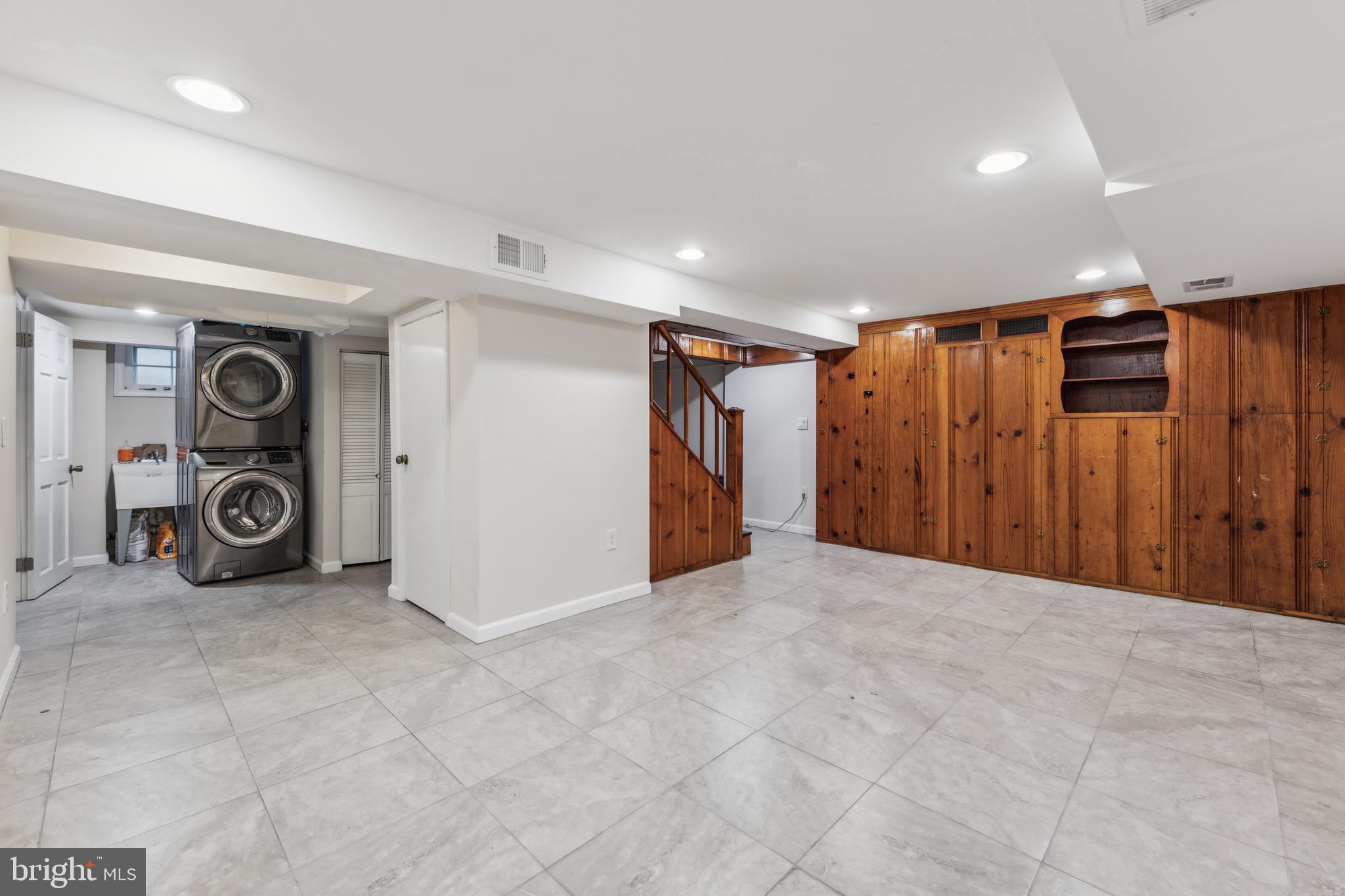 9222 GLENVILLE ROAD