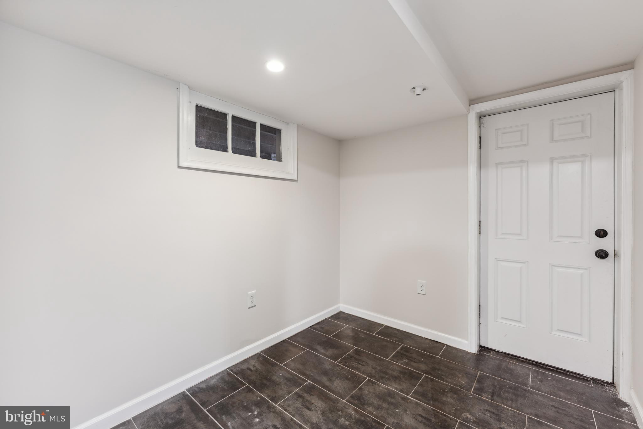 9222 GLENVILLE ROAD