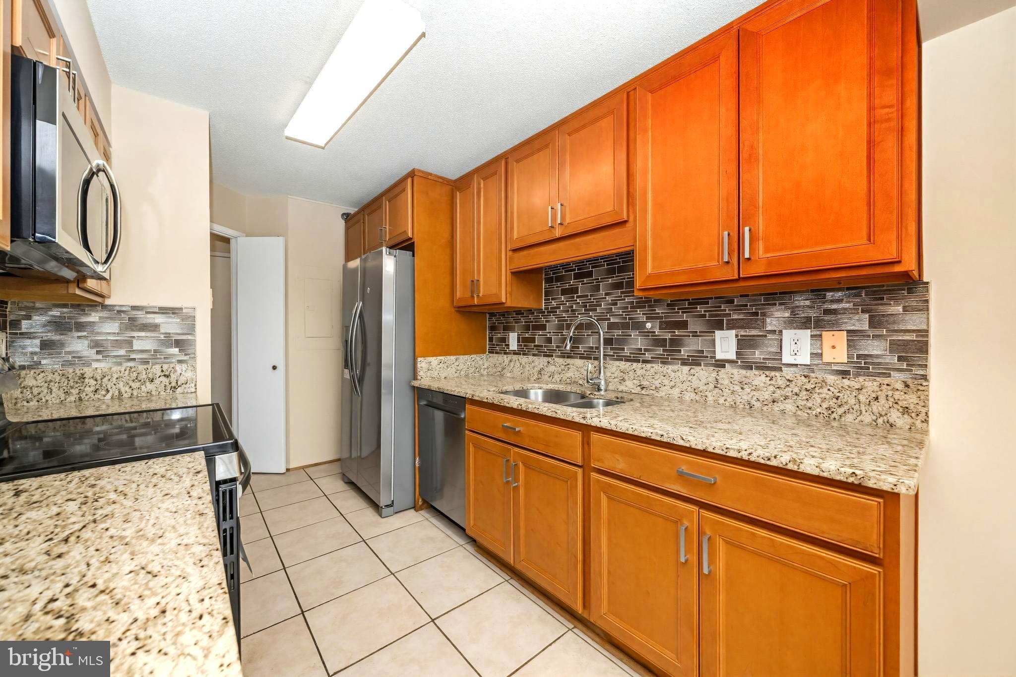 15115 INTERLACHEN 3-621