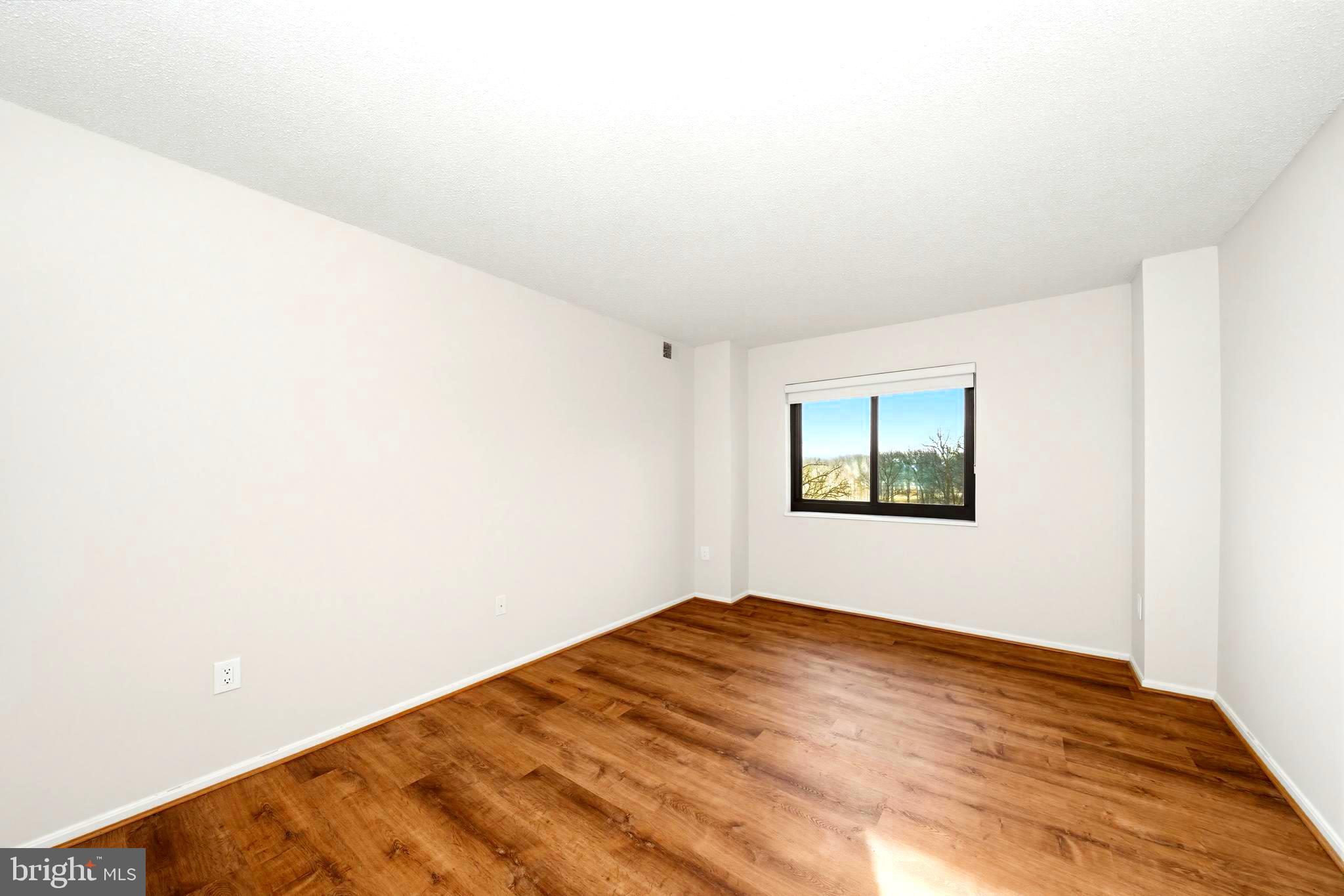 15115 INTERLACHEN 3-621