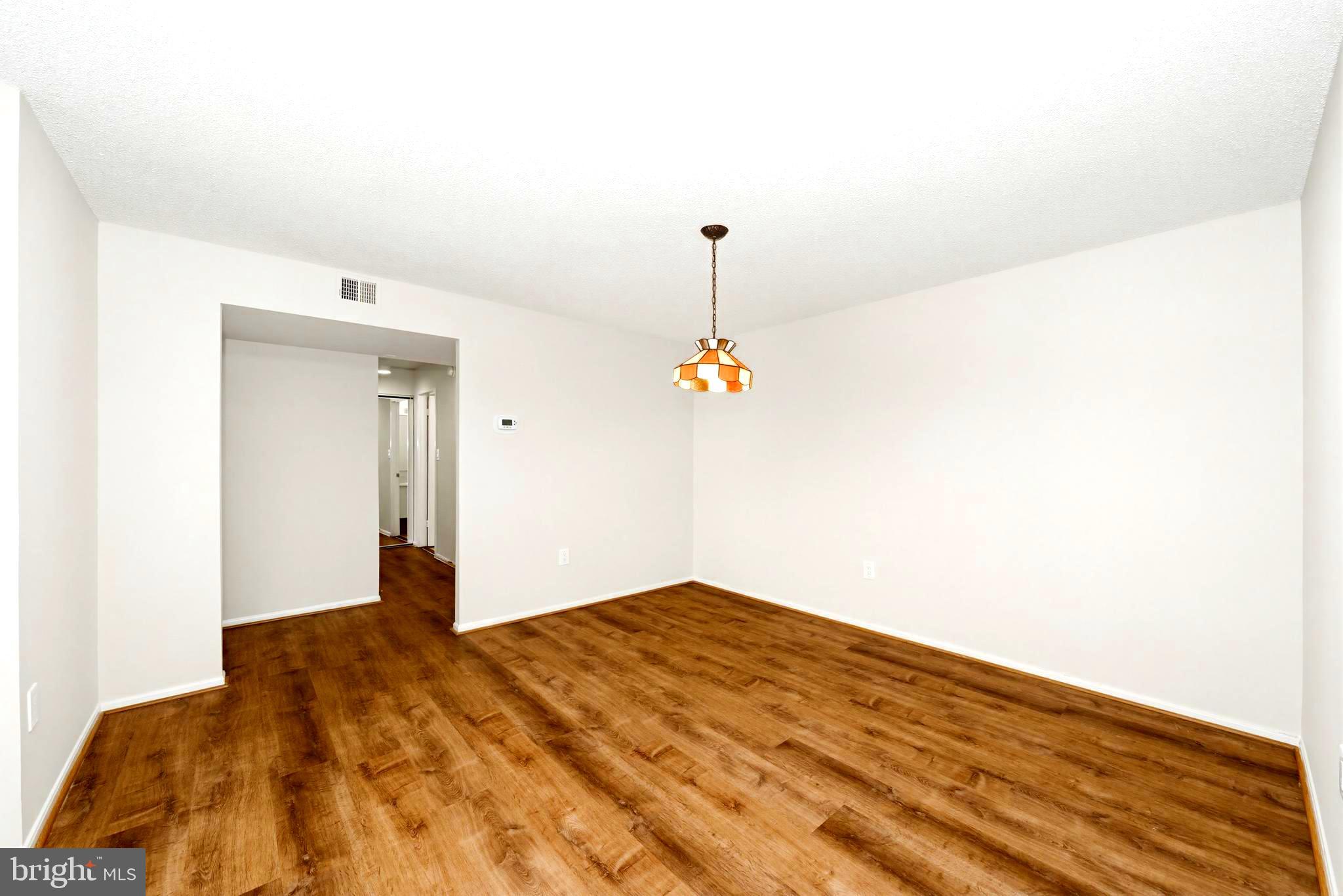 15115 INTERLACHEN 3-621