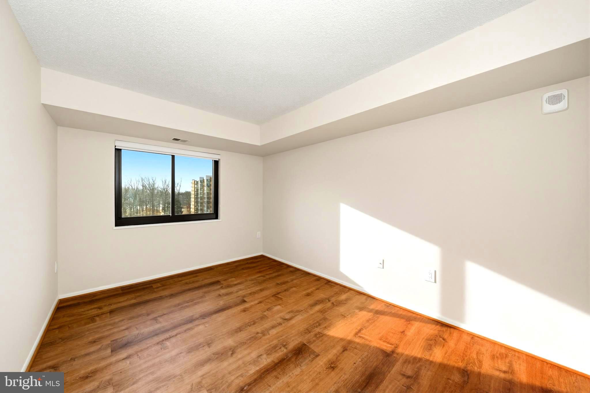 15115 INTERLACHEN 3-621