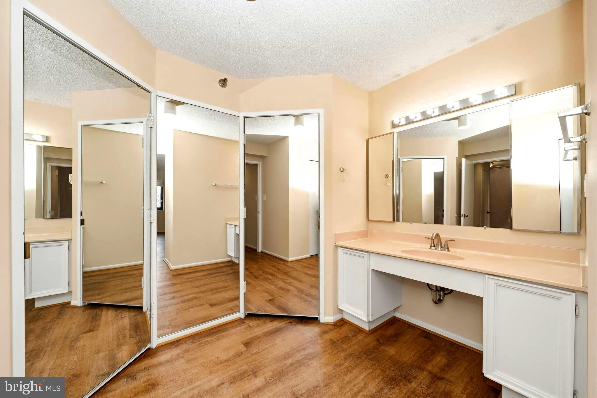 15115 INTERLACHEN 3-621