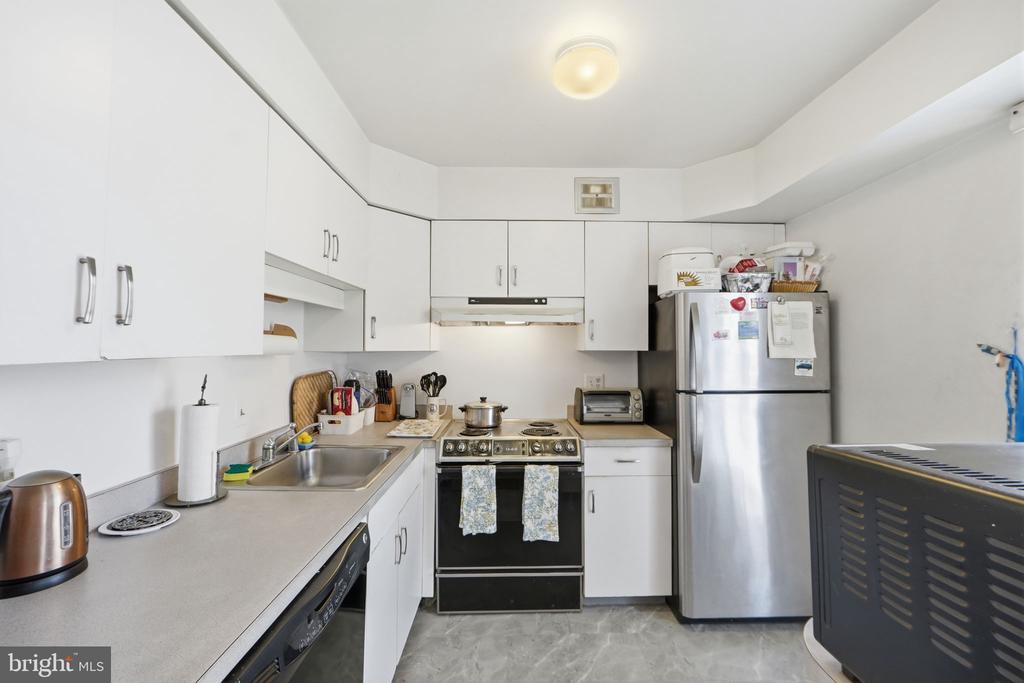 17805 BUEHLER ROAD 3