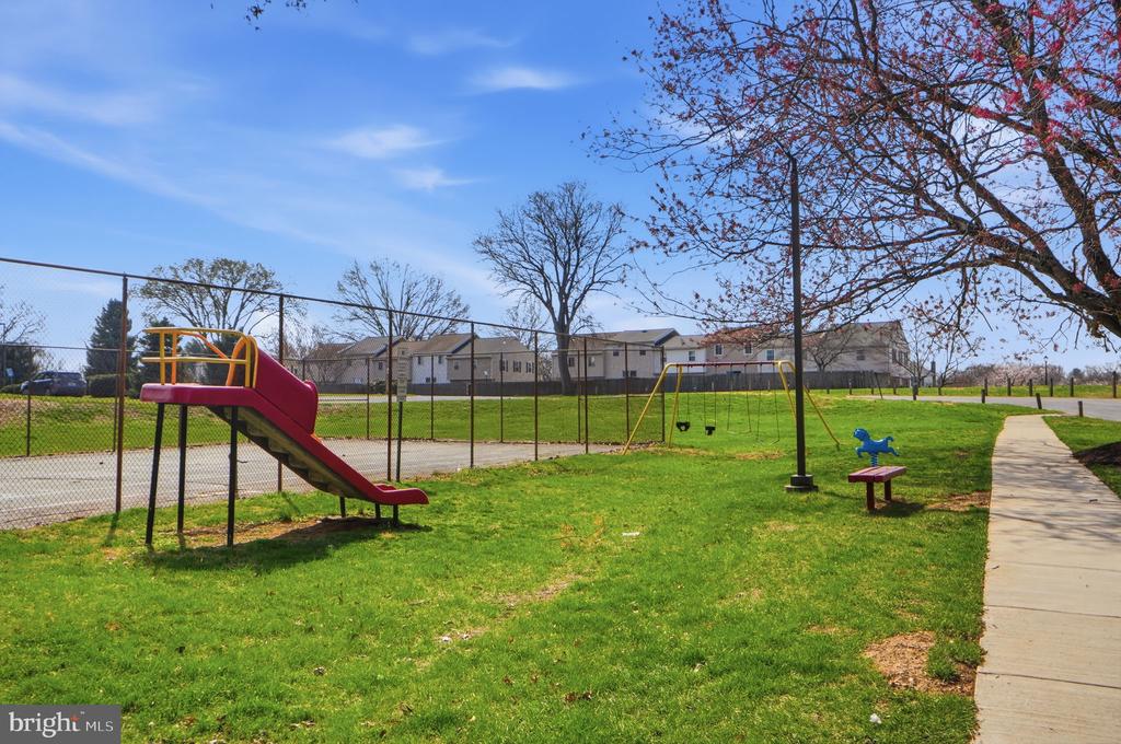 17805 BUEHLER ROAD 3