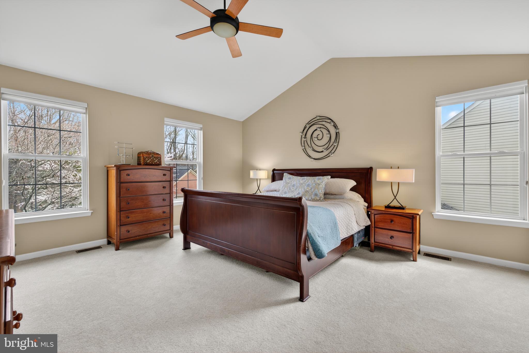 7810 HERITAGE FARM DRIVE