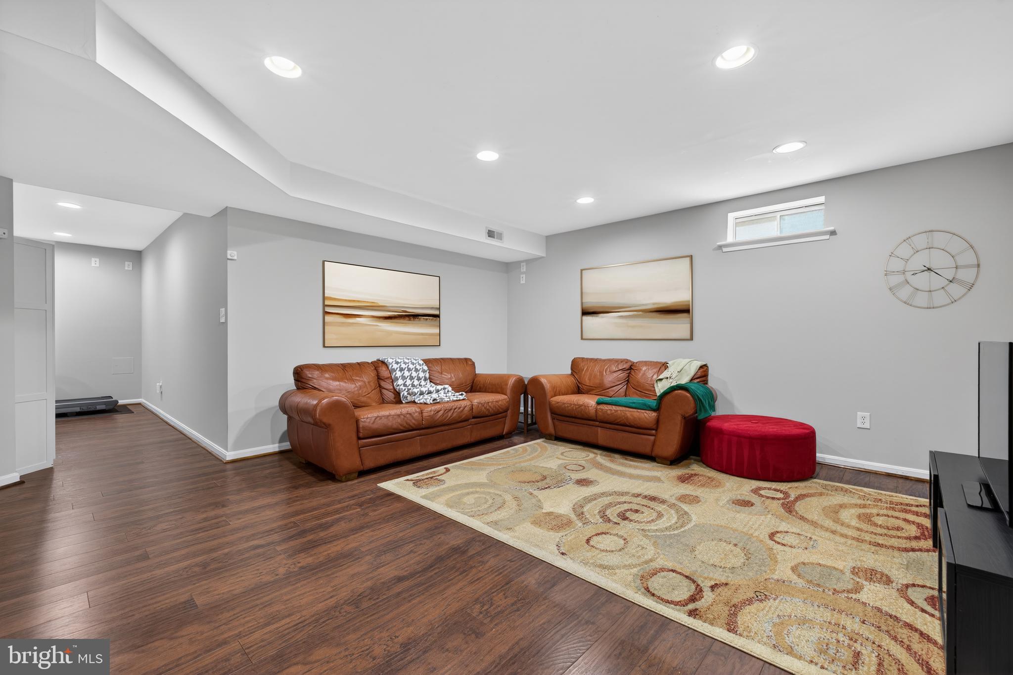 7810 HERITAGE FARM DRIVE