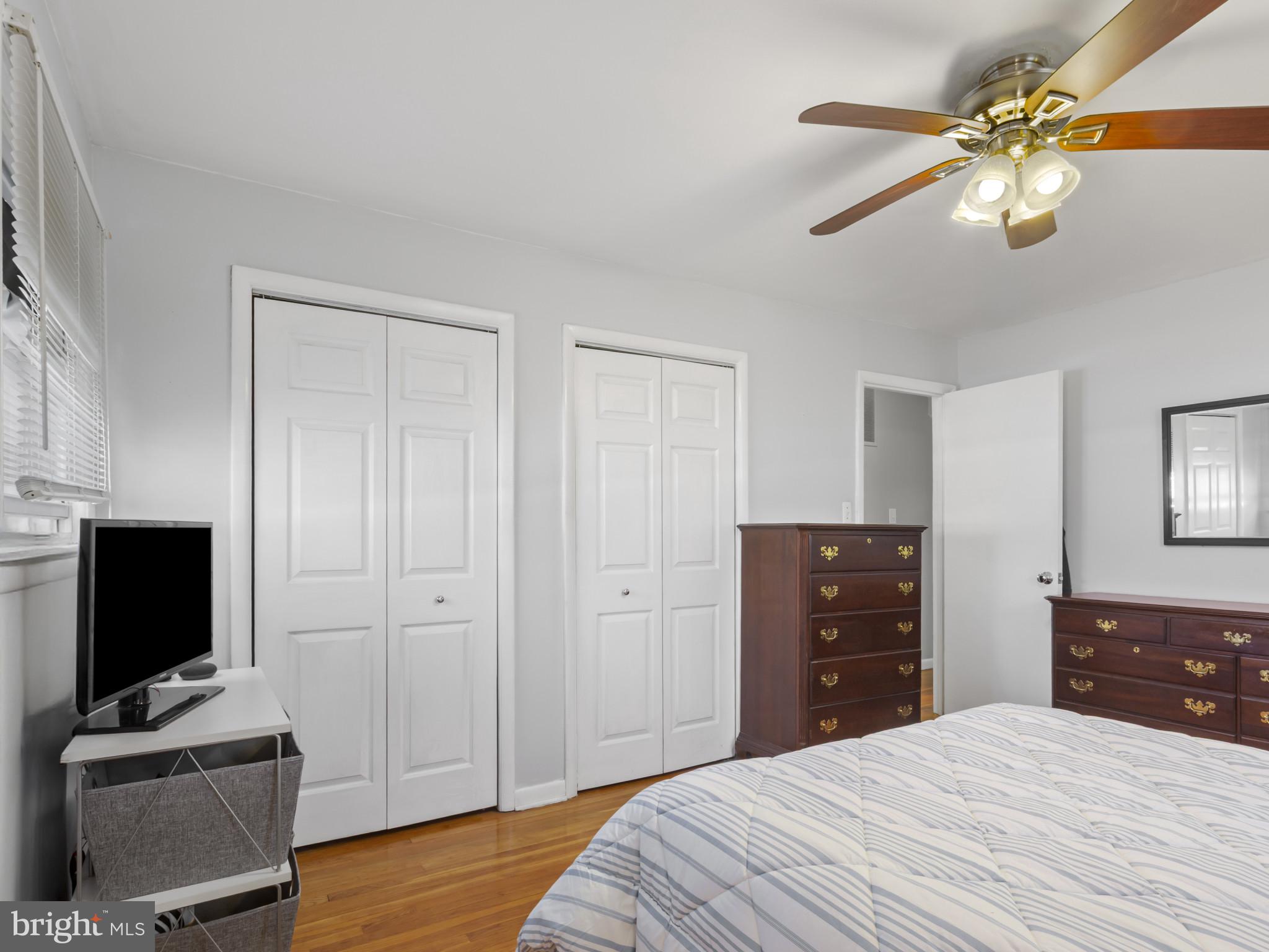 935 LOXFORD TERRACE