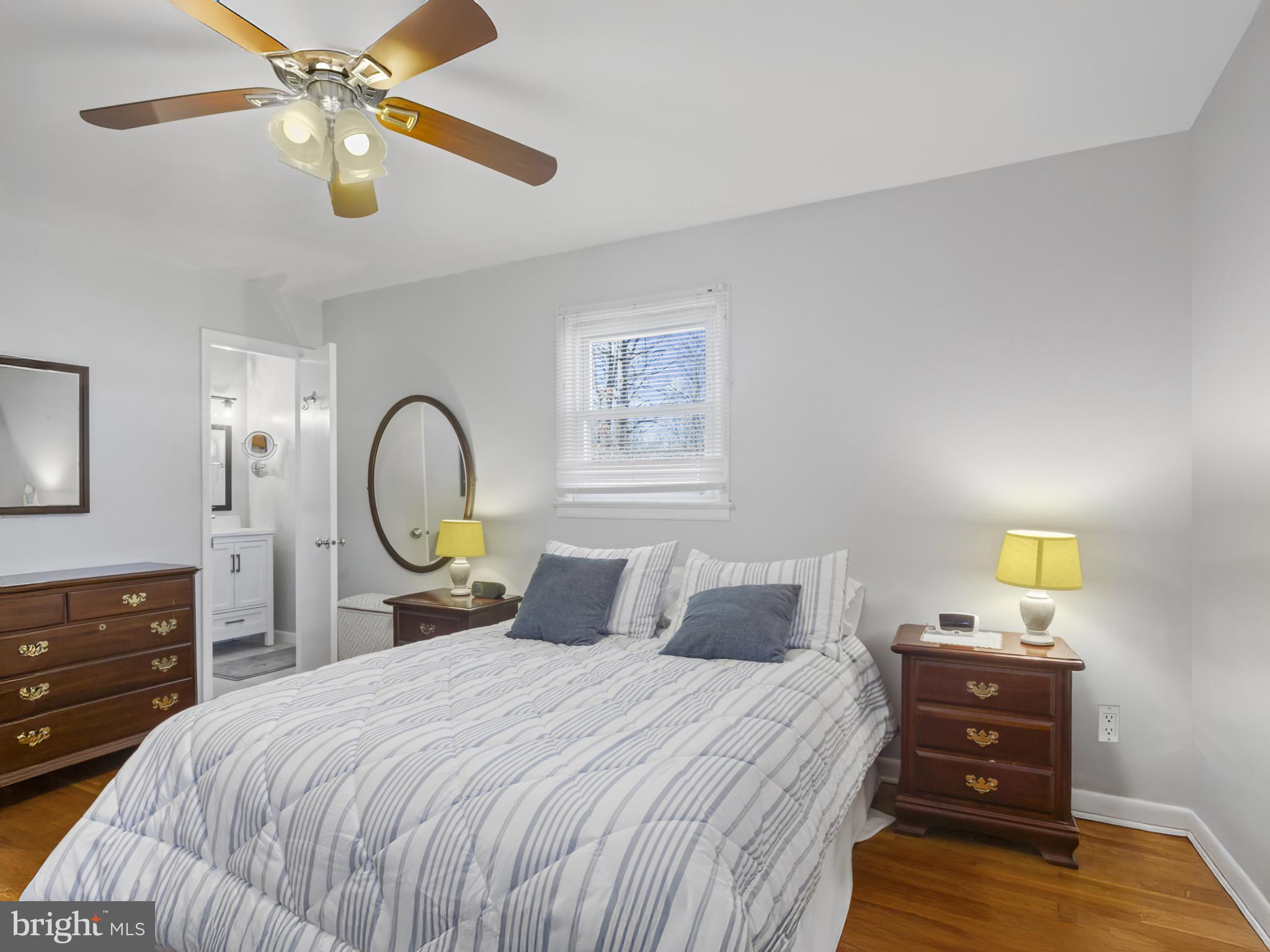935 LOXFORD TERRACE