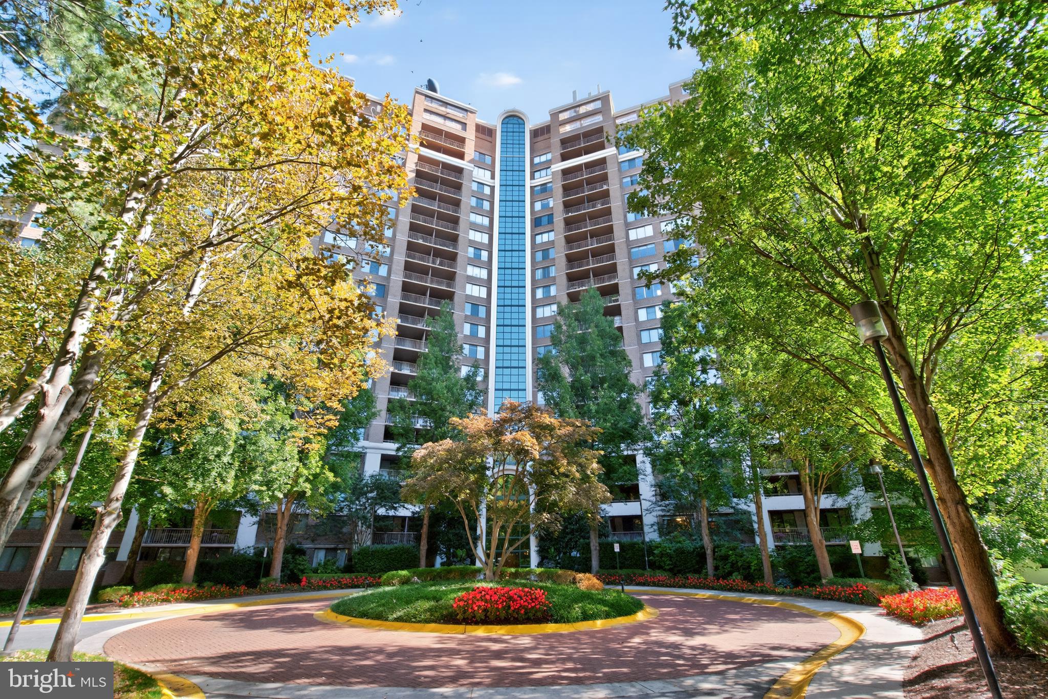 10101 GROSVENOR PLACE 1603