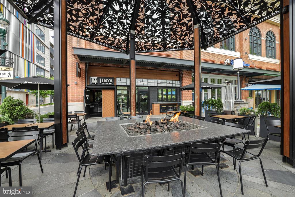 10101 GROSVENOR PLACE 1603