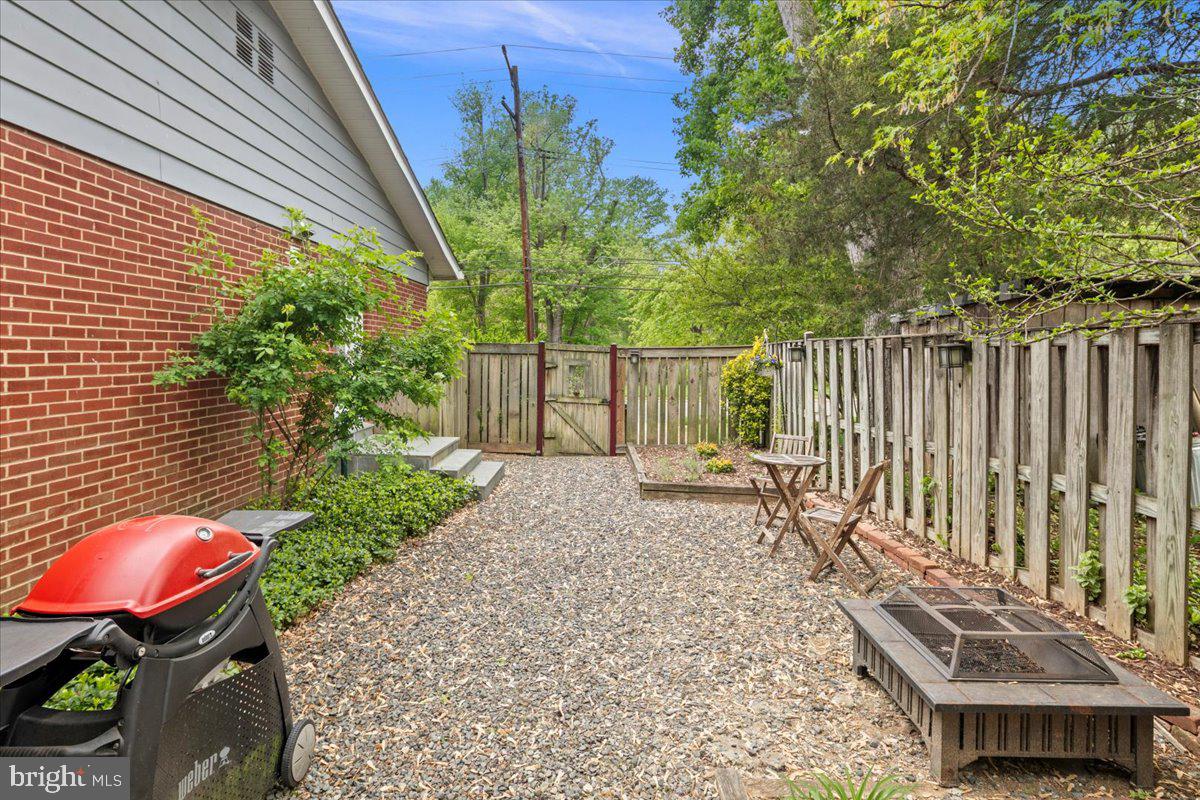 802 CABIN JOHN PARKWAY