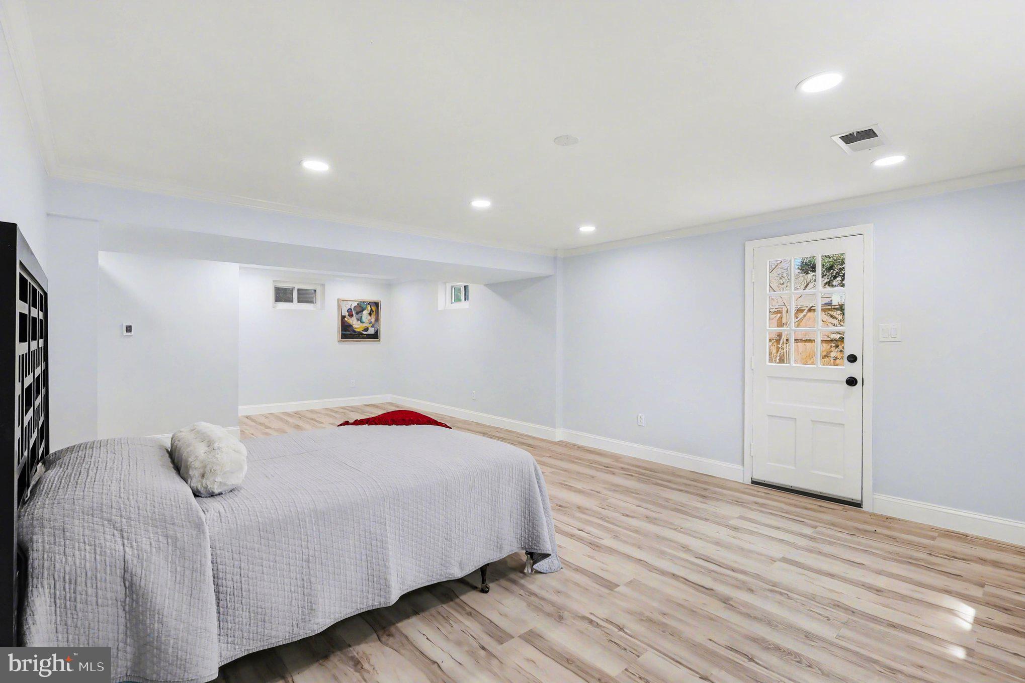 9414 WADSWORTH DRIVE