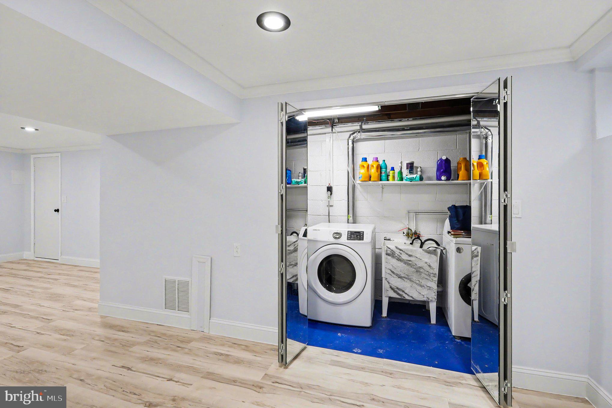 9414 WADSWORTH DRIVE