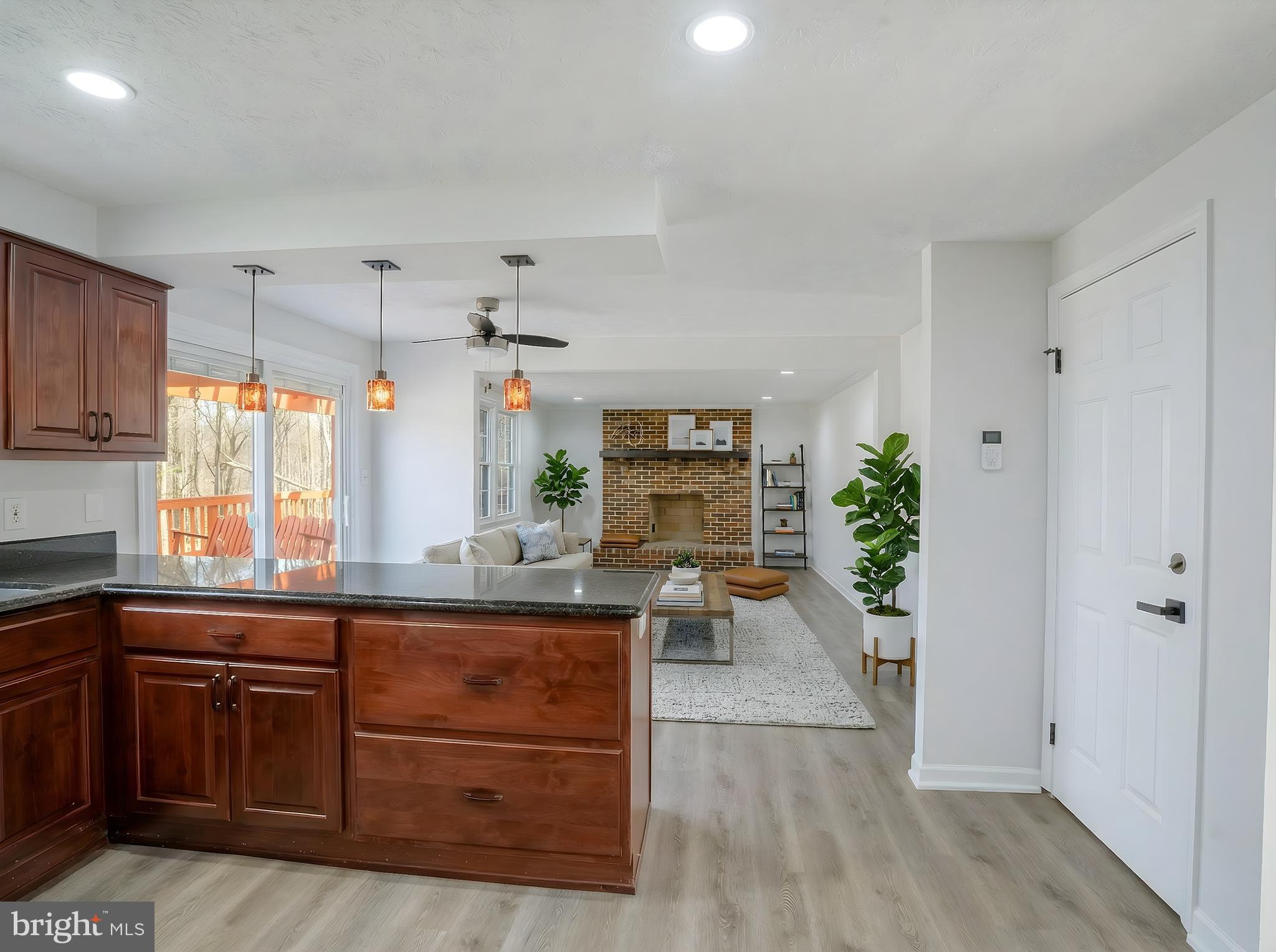 1316 WINDMILL LANE